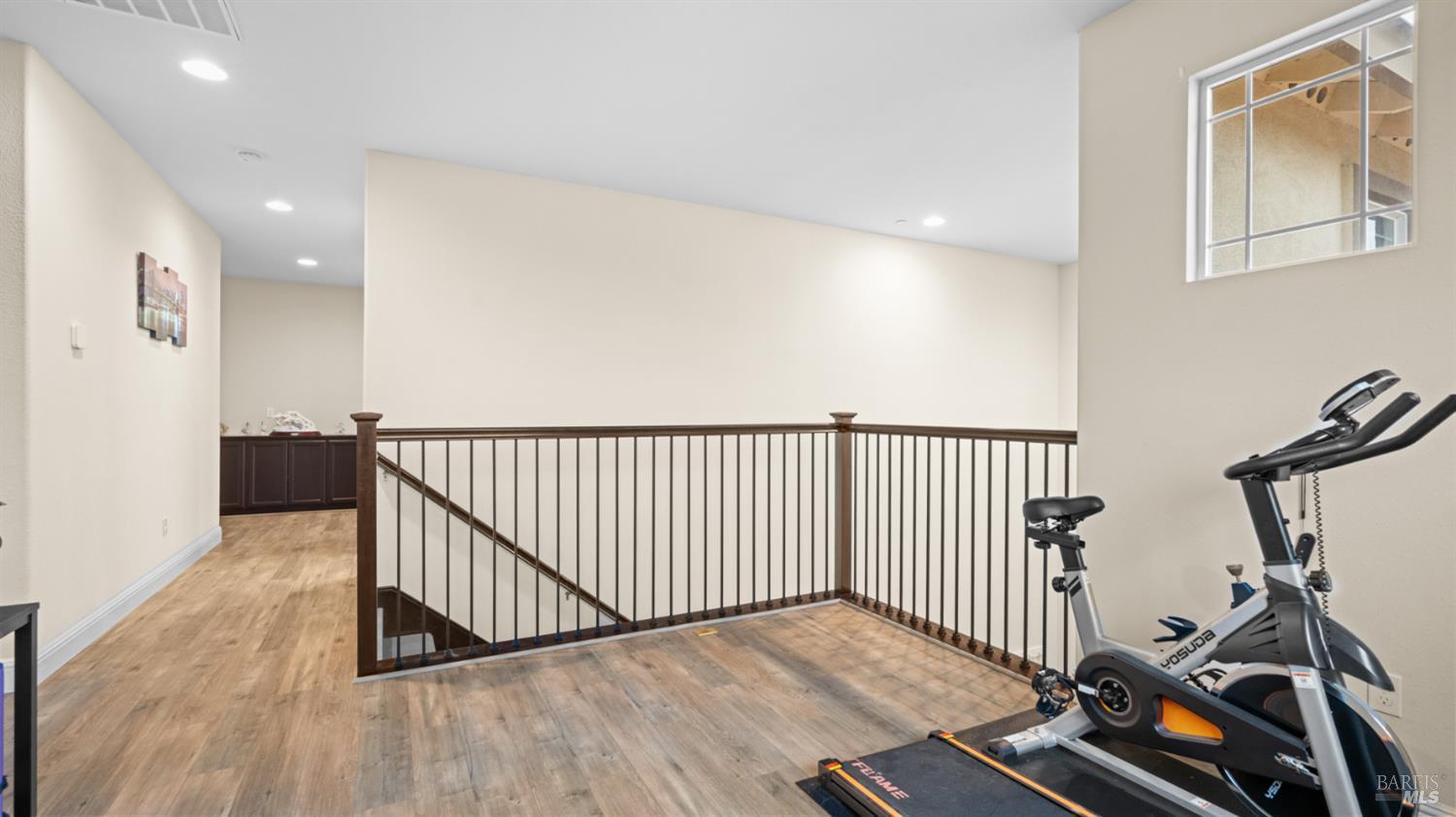 Vacaville, California, 95688, United States, 5 Bedrooms Bedrooms, ,3 BathroomsBathrooms,Residential,For Sale,2005727