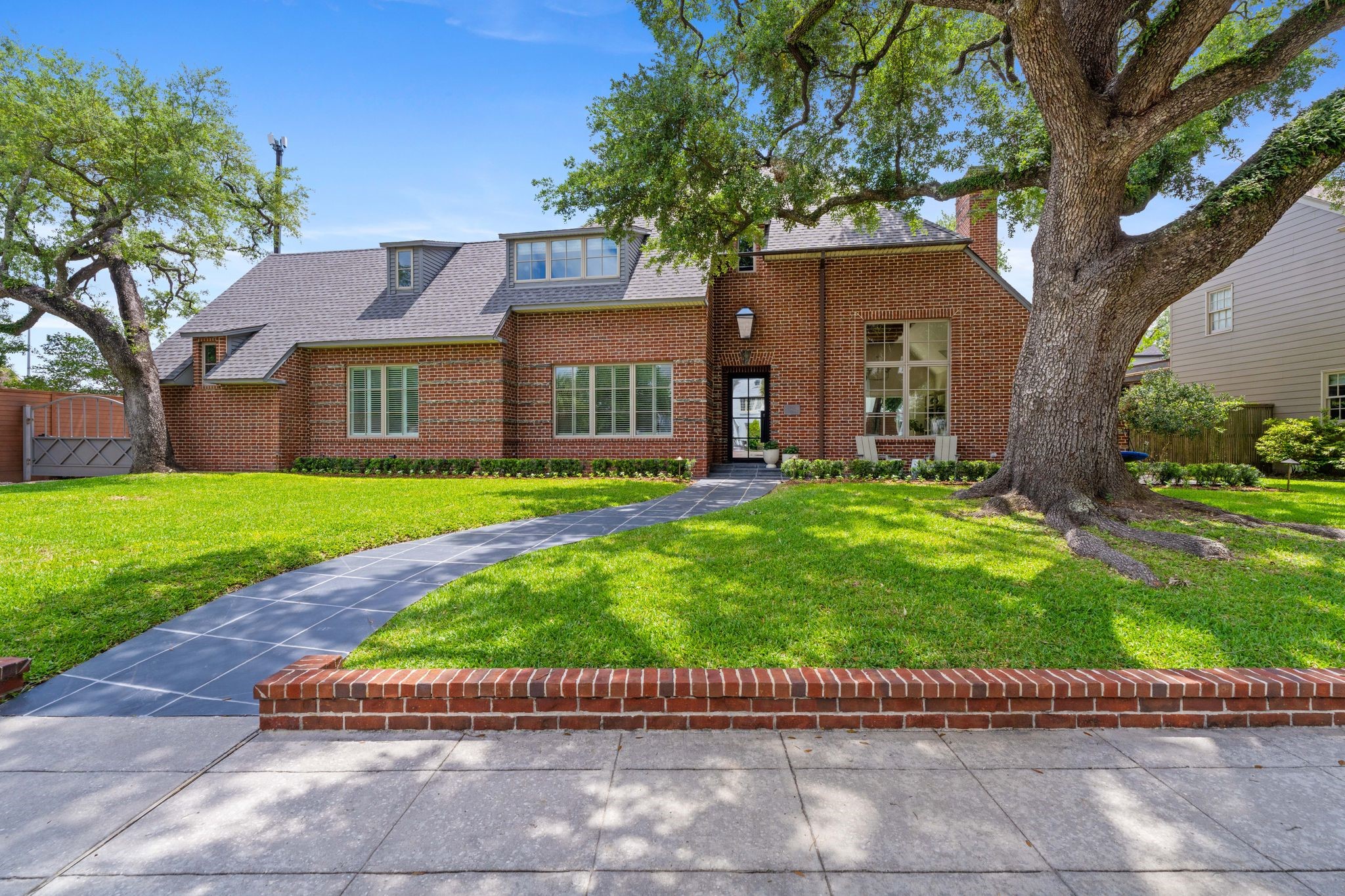  2105 Pelham Drive - 物件實景