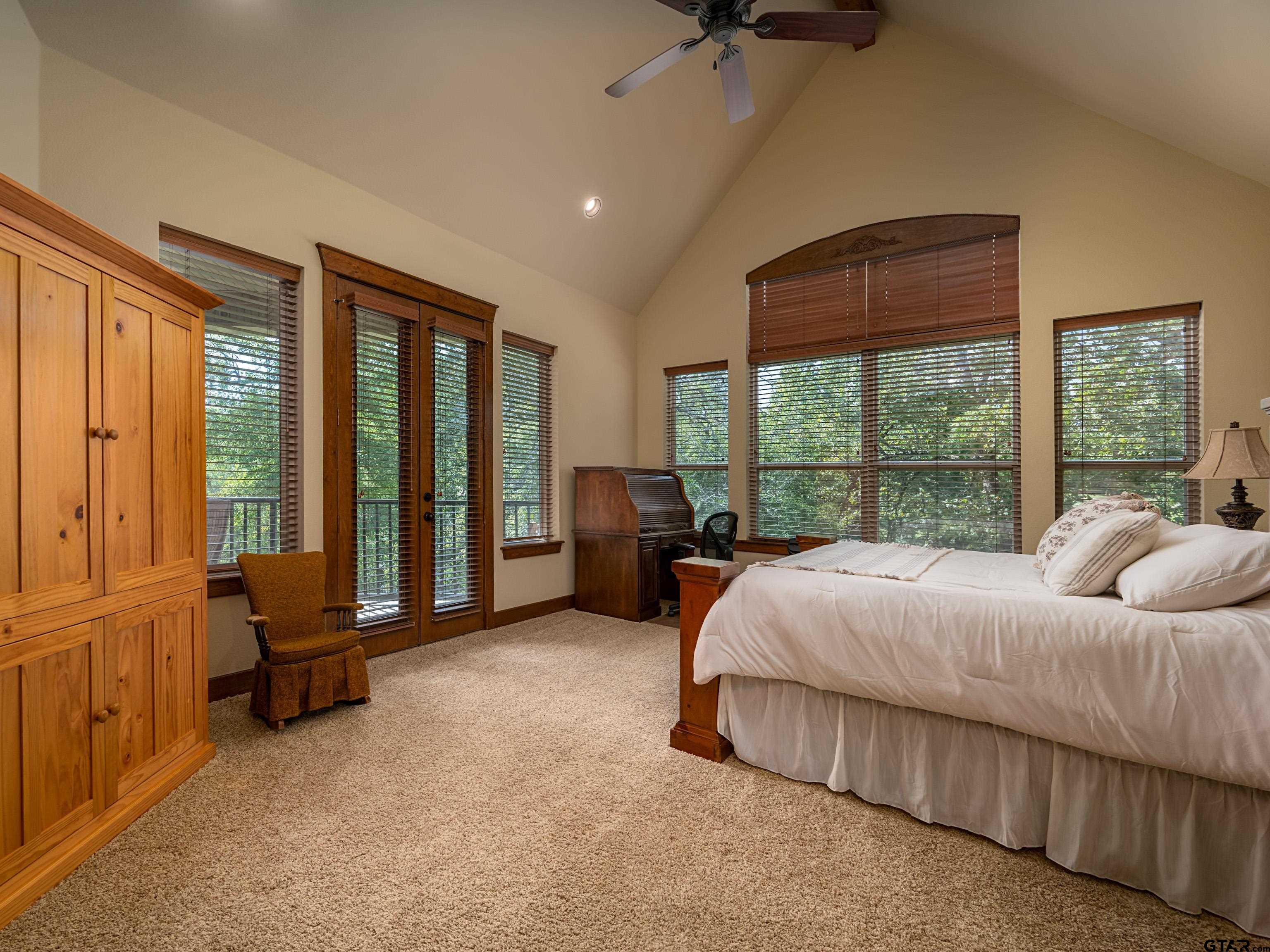 Tyler, Texas, 75703, United States, 4 Bedrooms Bedrooms, ,6 BathroomsBathrooms,Residential,For Sale,1965330