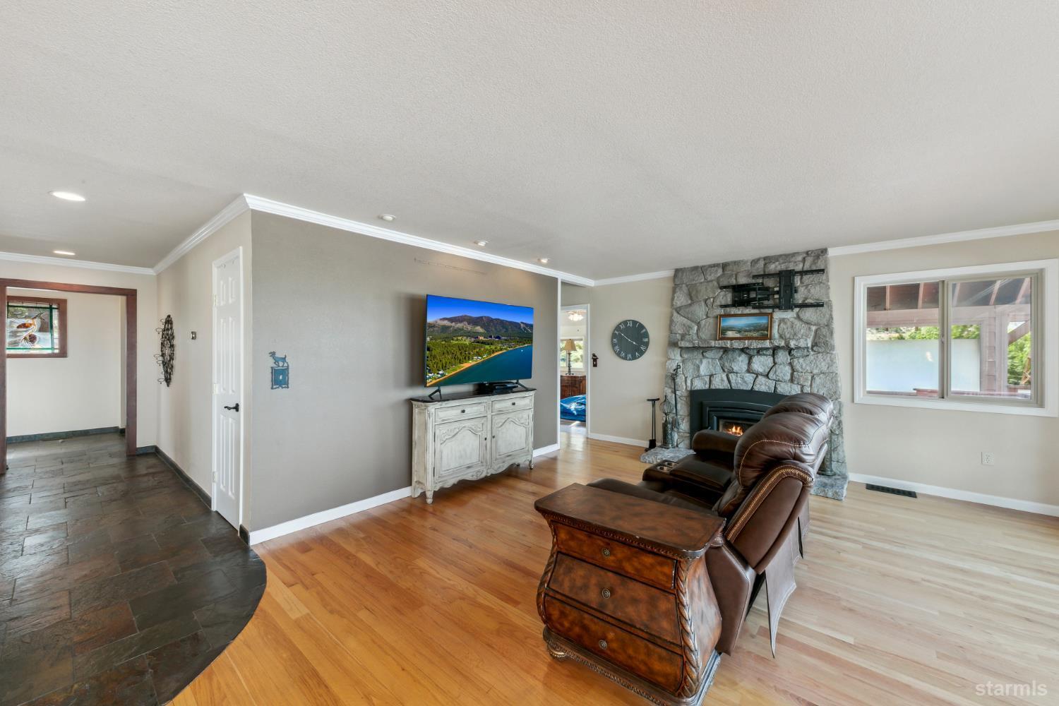 Gardnerville, Nevada, 89460, United States, 3 Bedrooms Bedrooms, ,3 BathroomsBathrooms,Residential,For Sale,1849799
