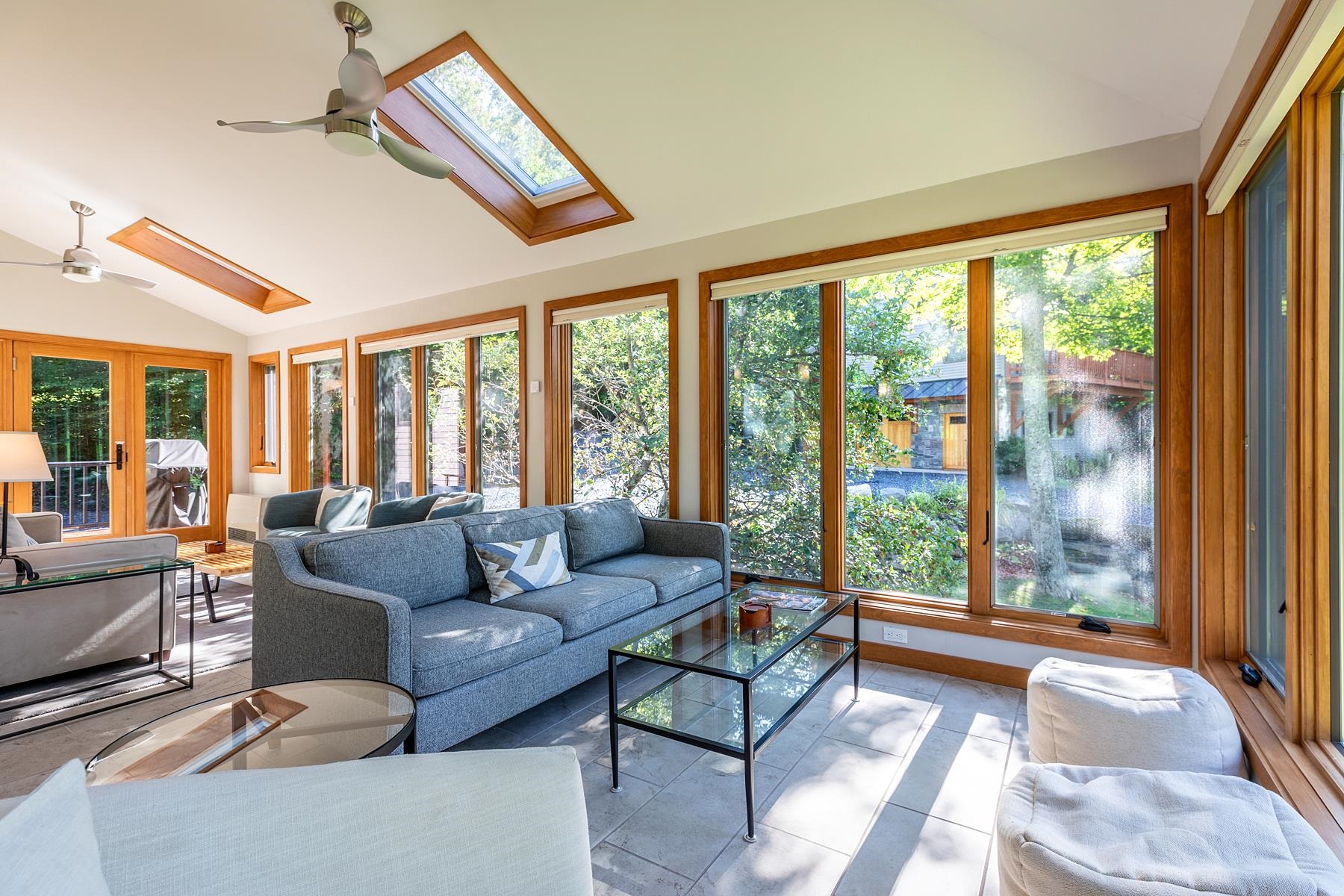  426 Roaring Brook Road - 物件實景