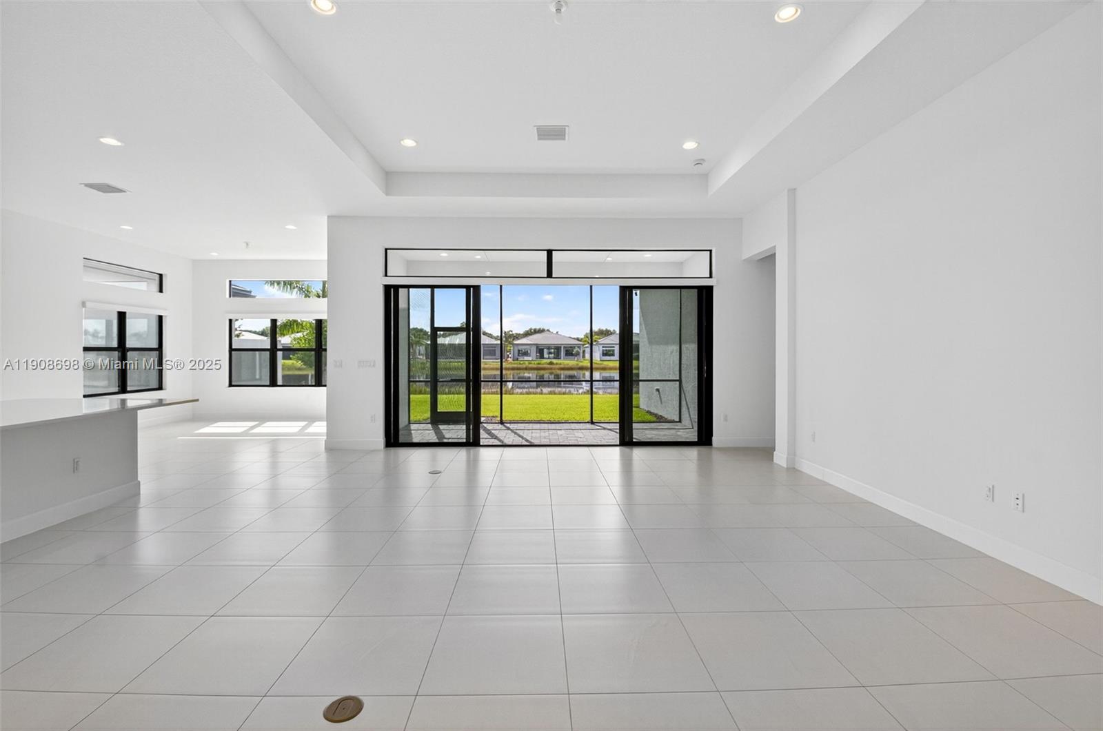 Boynton Beach, Florida, 33473, United States, 3 Bedrooms Bedrooms, ,4 BathroomsBathrooms,Residential,For Sale,1991077