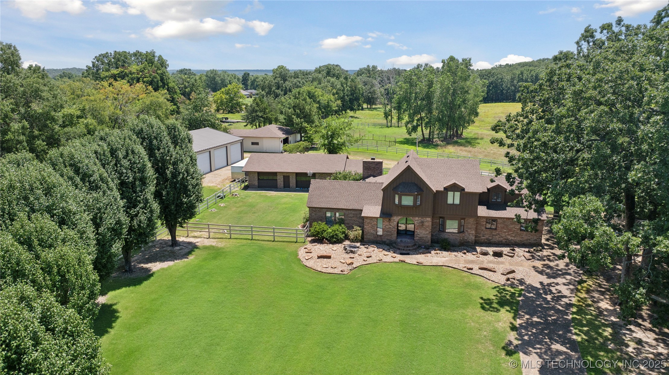 Pocola, Oklahoma, 74902, United States, 3 Bedrooms Bedrooms, ,3 BathroomsBathrooms,Residential,For Sale,1903793