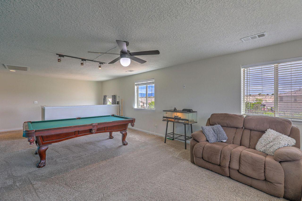 Rio Rancho, New Mexico, 87124, United States, 5 Bedrooms Bedrooms, ,4 BathroomsBathrooms,Residential,For Sale,1805604