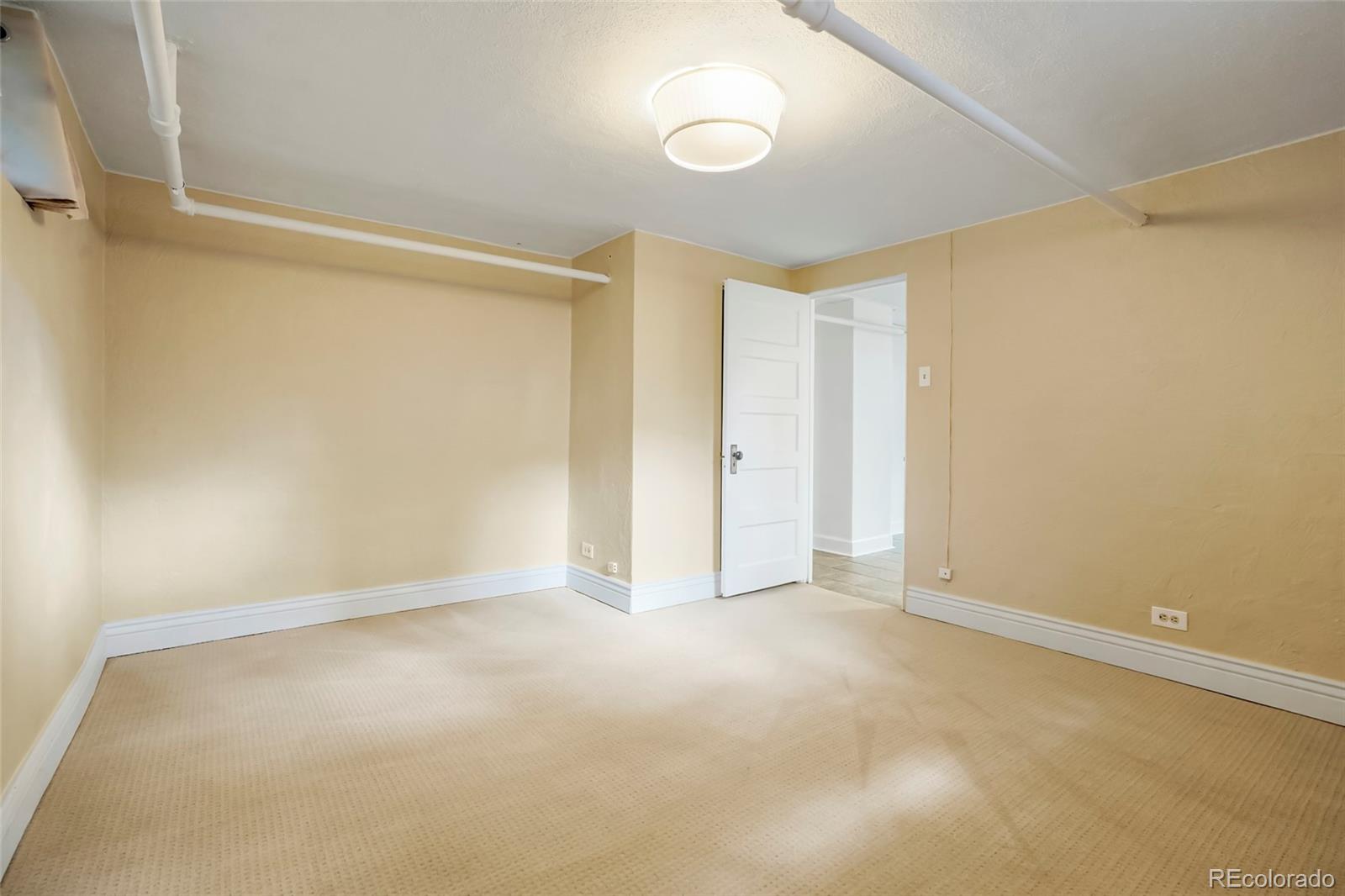 Denver, Colorado, 80207, United States, 3 Bedrooms Bedrooms, ,1 BathroomBathrooms,Residential,For Sale,1982969