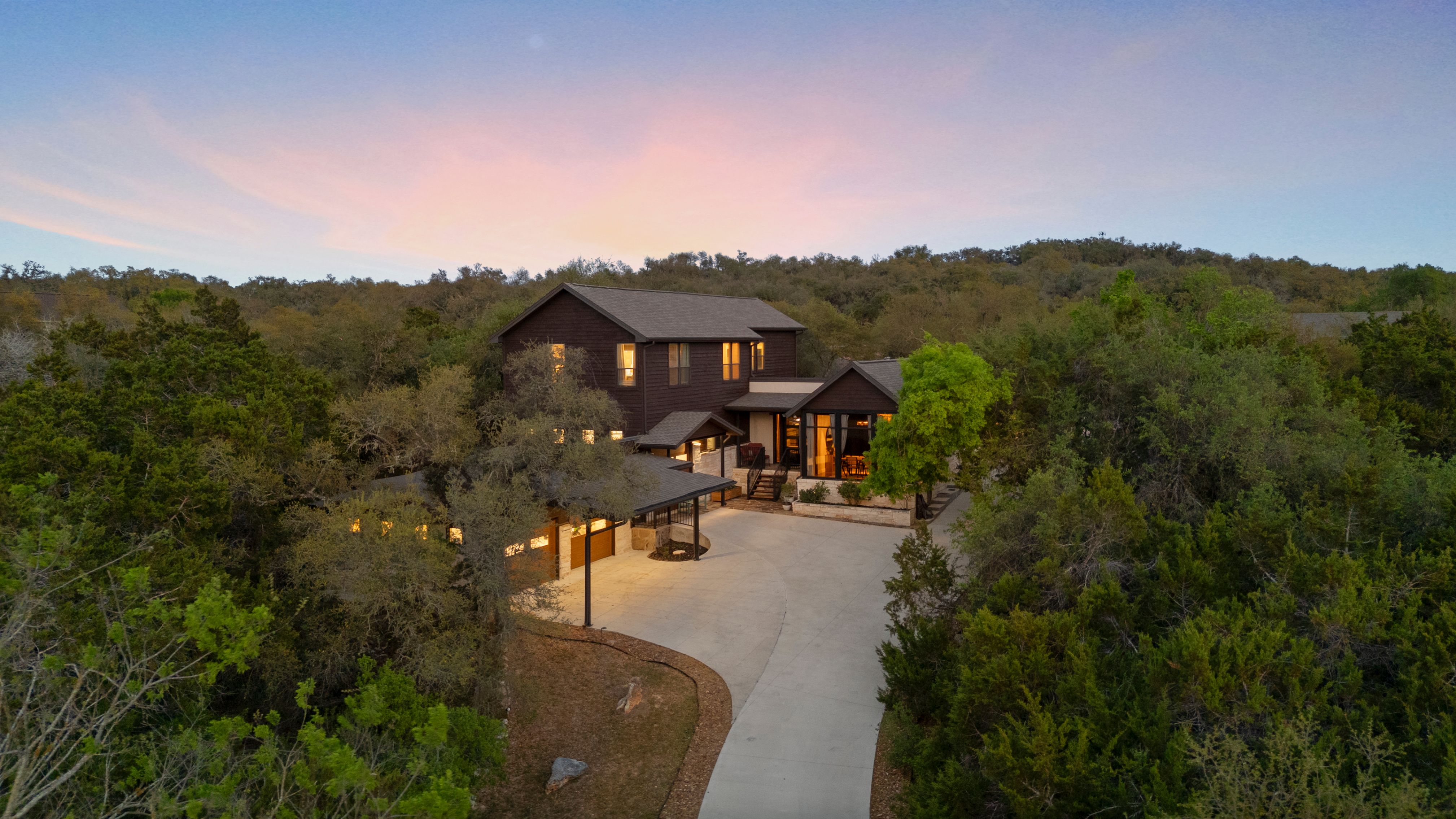  Spring Branch Luxury on 2.3 Acres - 物件實景