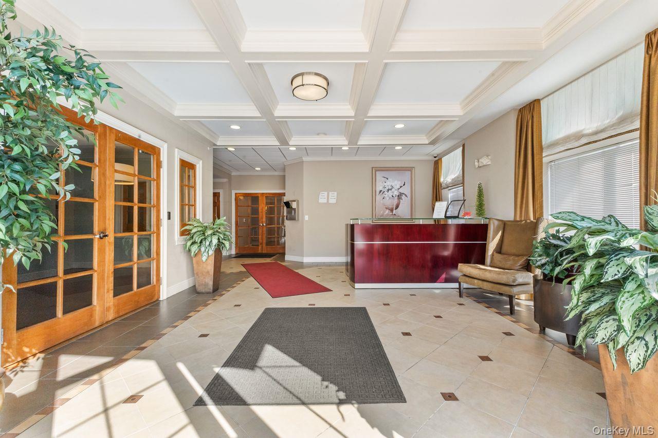 Stamford, Connecticut, 06902, United States, 2 Bedrooms Bedrooms, ,2 BathroomsBathrooms,Residential,For Sale,1965271