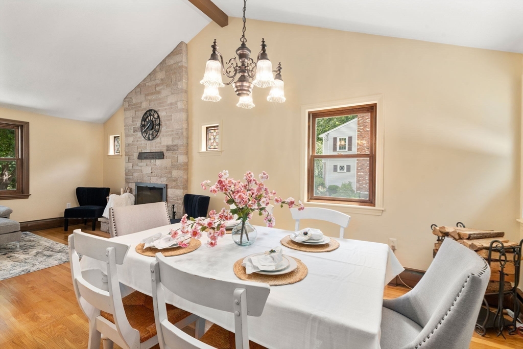 Norwood, Massachusetts, 02062, United States, 3 Bedrooms Bedrooms, ,2 BathroomsBathrooms,Residential,For Sale,1913621