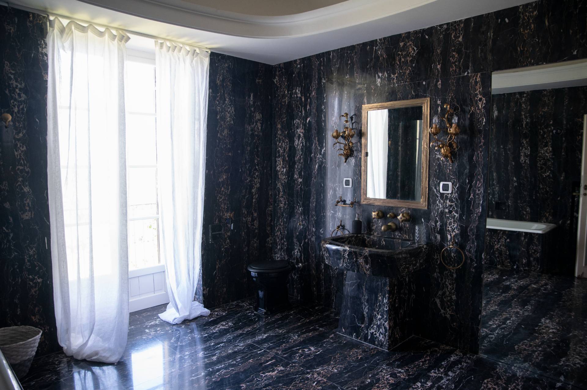 Acqui Terme, Alessandria, 15011, IT, 8 Bedrooms Bedrooms, ,12 BathroomsBathrooms,Residential,For Sale,1876456