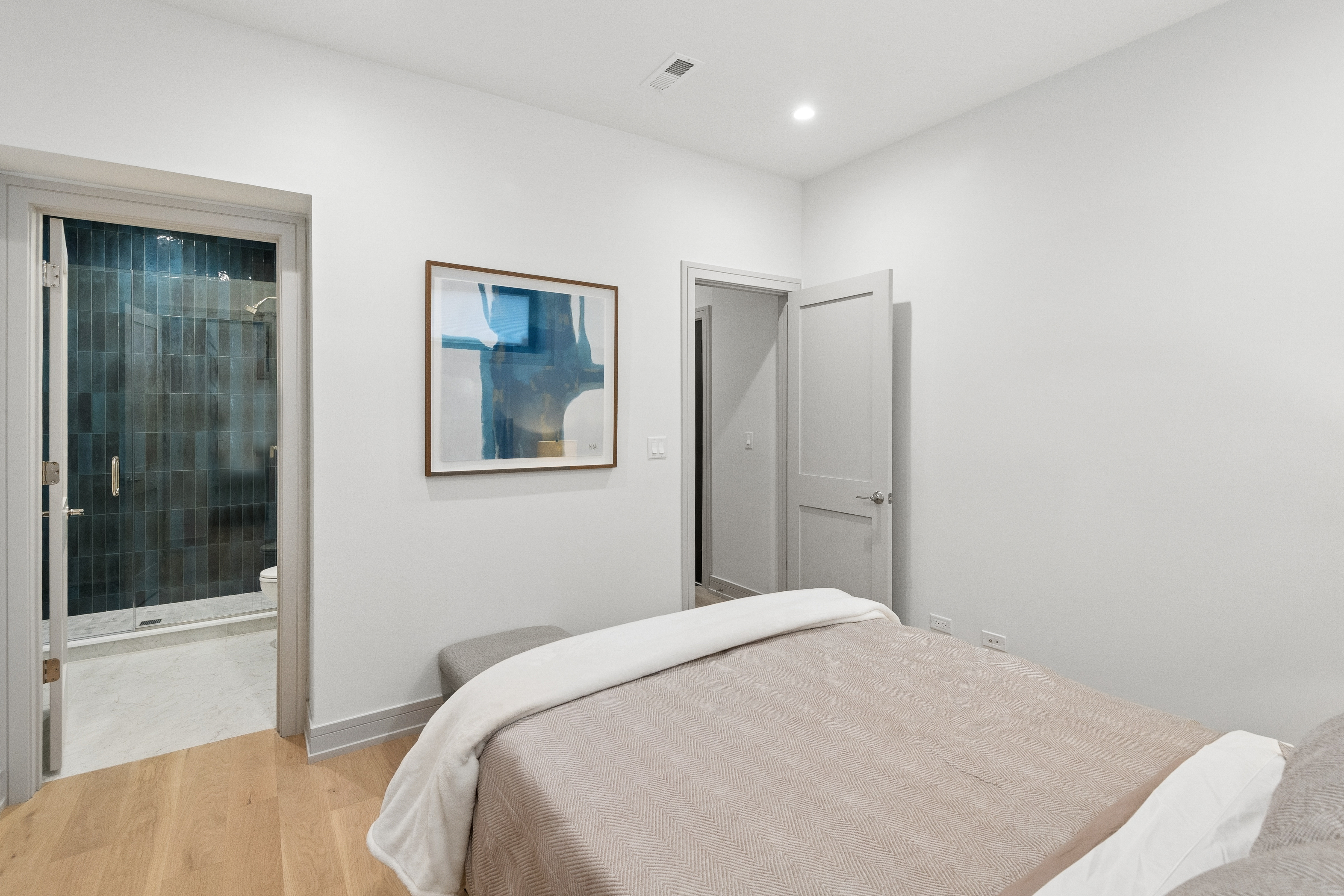  Welcome to this Exceptional Duplex Residence in theHheart of Lincoln Park - 物件實景