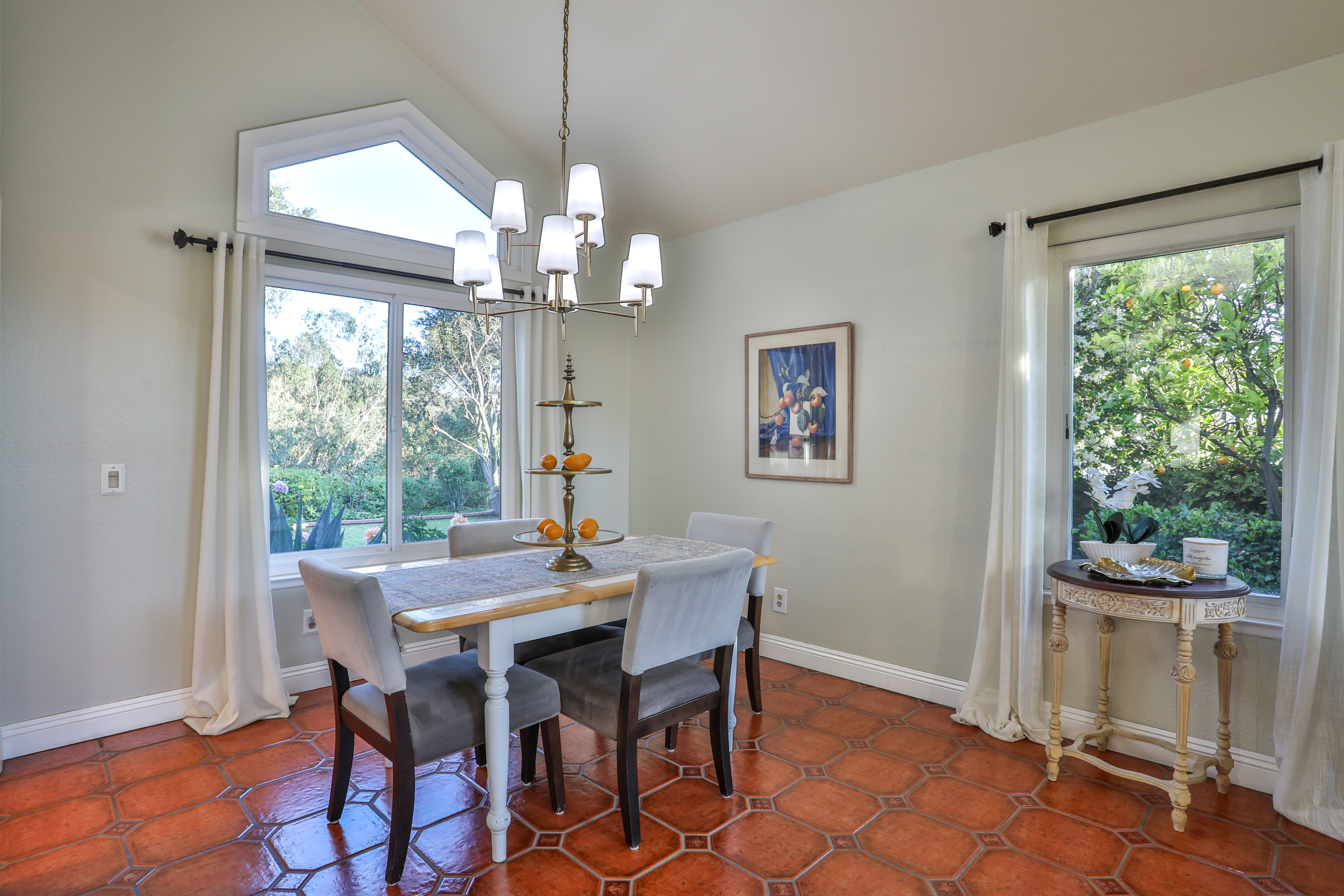  1838 Vía Arroyo, La Verne, CA 91750 - 物件實景