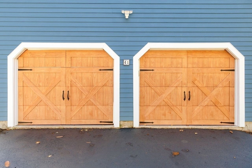 Westford, Massachusetts, 01886, United States, 4 Bedrooms Bedrooms, ,4 BathroomsBathrooms,Residential,For Sale,1987953