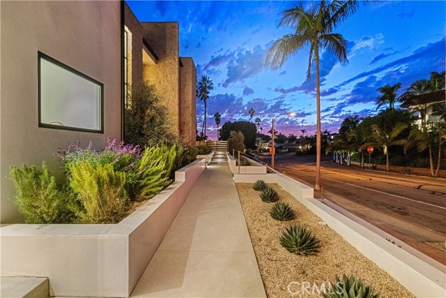 San Clemente, California, 92672, United States, 4 Bedrooms Bedrooms, ,4 BathroomsBathrooms,Residential,For Sale,1975978