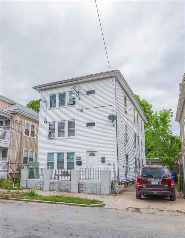 Providence, Rhode Island, 02907, United States, 9 Bedrooms Bedrooms, ,3 BathroomsBathrooms,Residential,For Sale,1931213