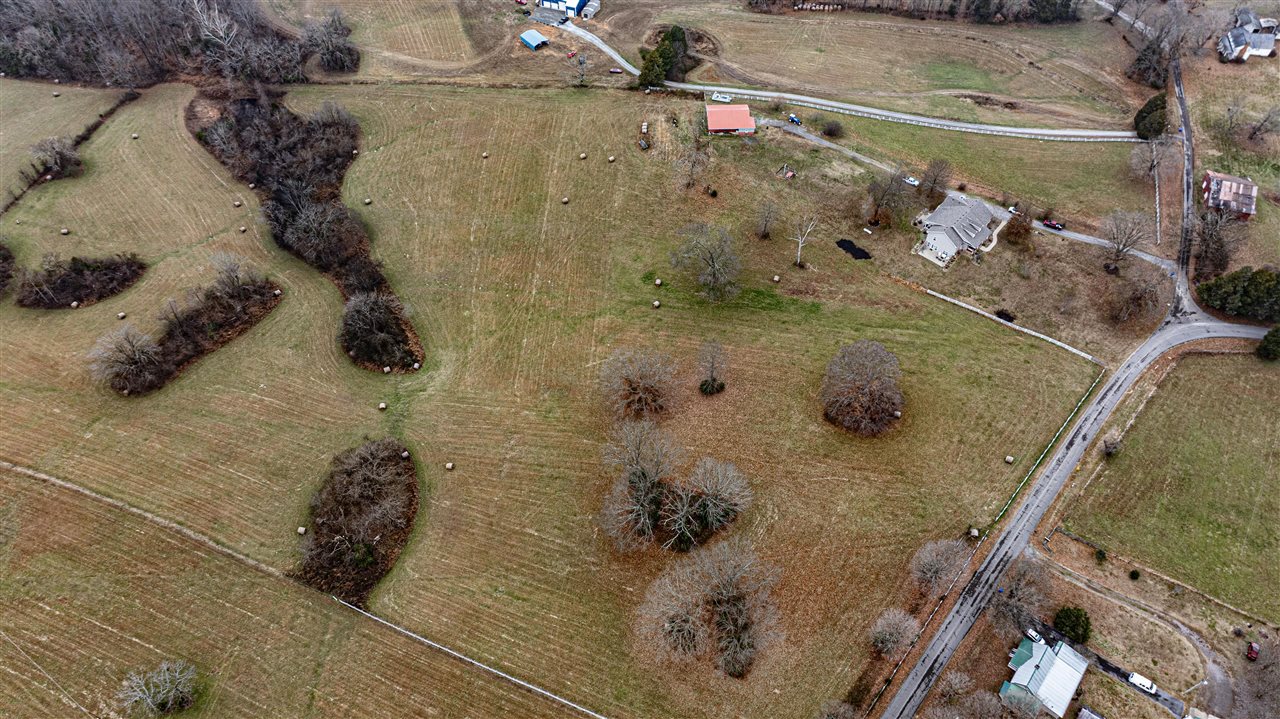 Scottsville, Kentucky, 42164, United States, 4 Bedrooms Bedrooms, ,4 BathroomsBathrooms,Residential,For Sale,2001662