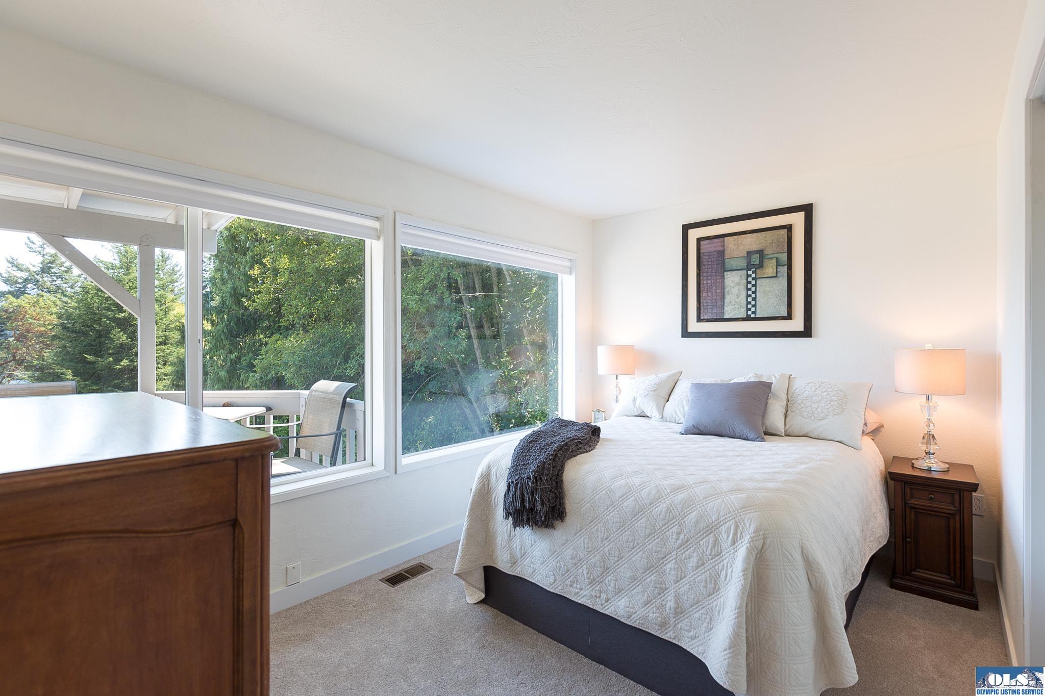 Port Angeles, Washington, 98363, United States, 4 Bedrooms Bedrooms, ,5 BathroomsBathrooms,Residential,For Sale,1905909
