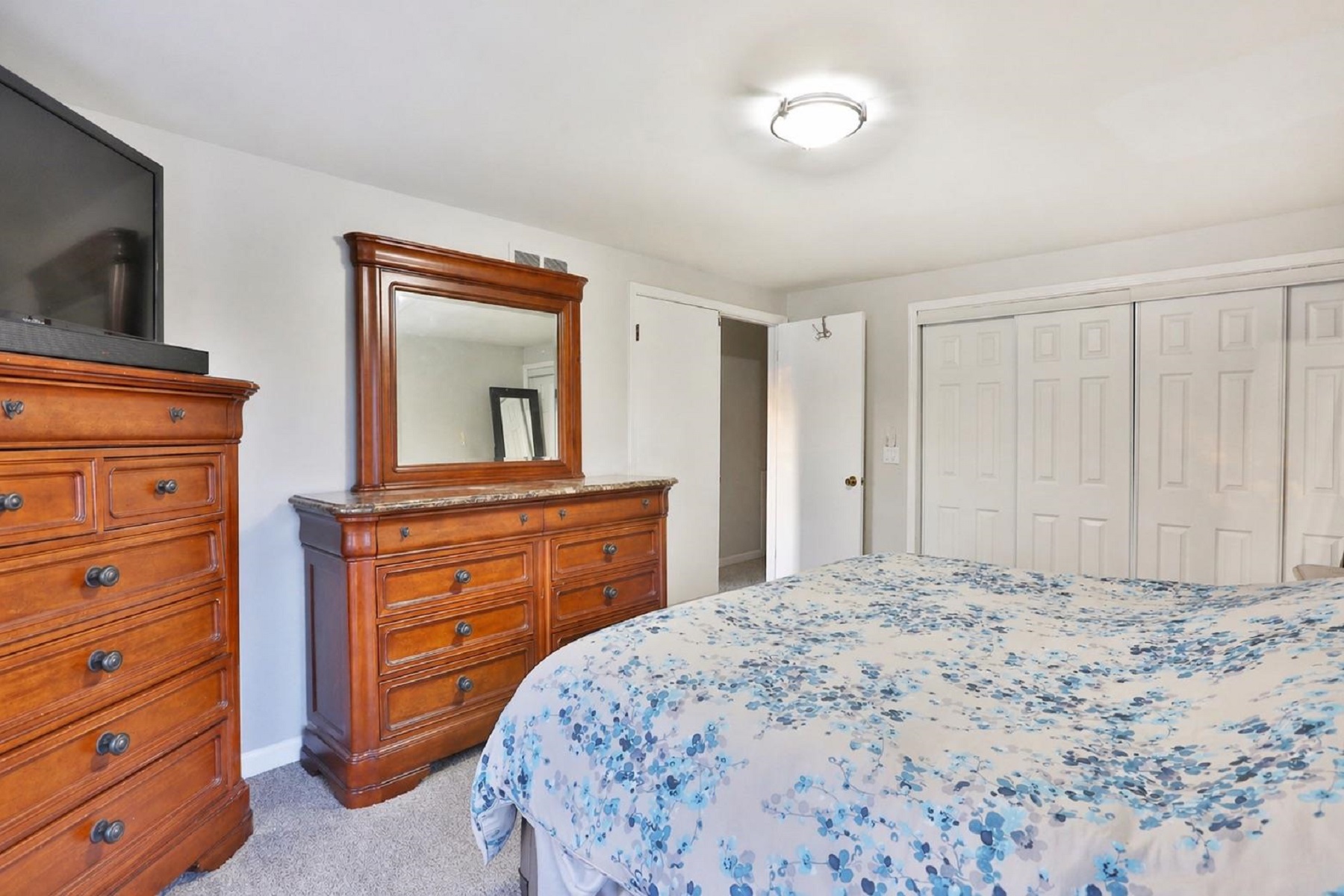  Clinton Township - 物件實景