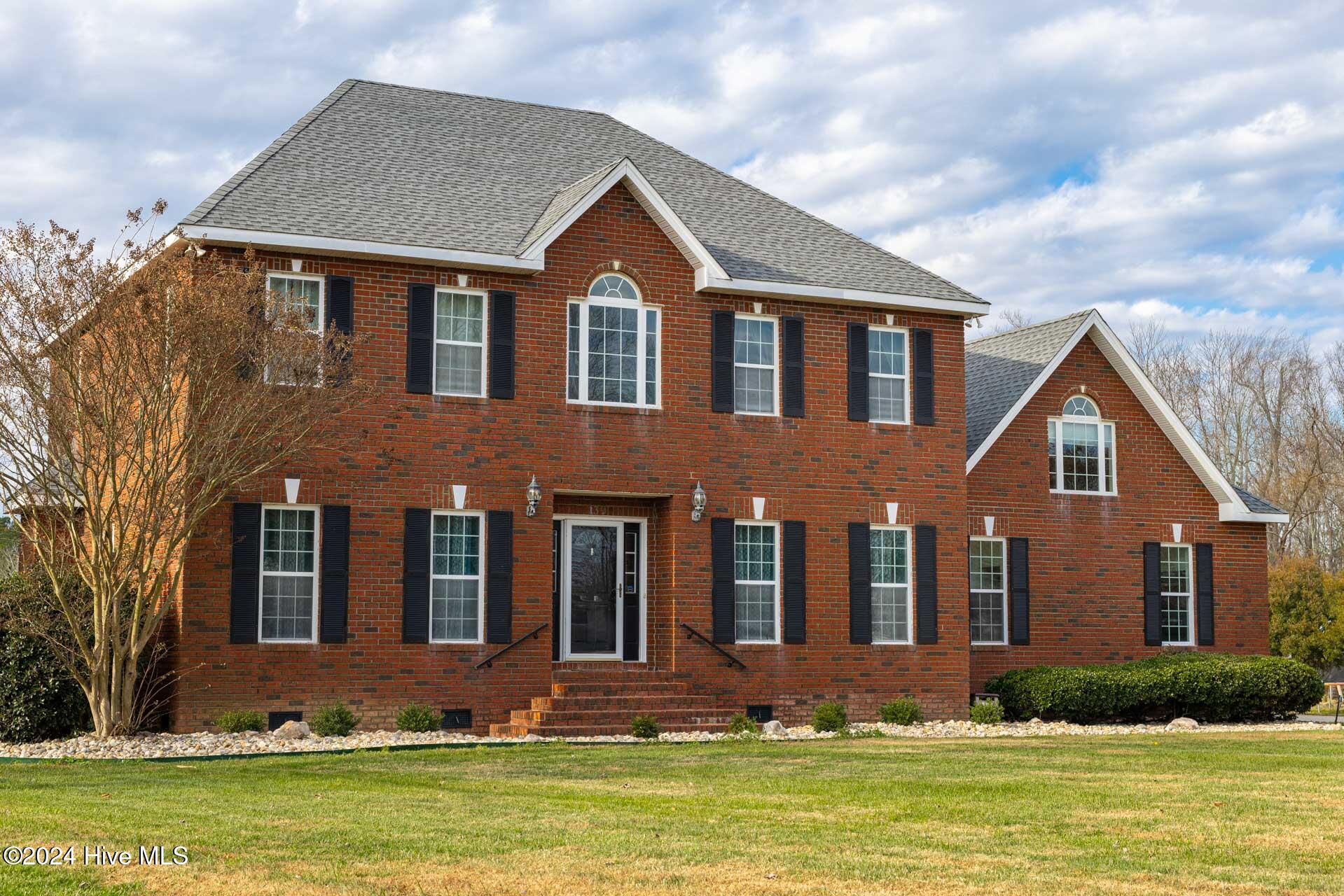 Currituck, North Carolina, 27929, United States, 4 Bedrooms Bedrooms, ,4 BathroomsBathrooms,Residential,For Sale,1849903