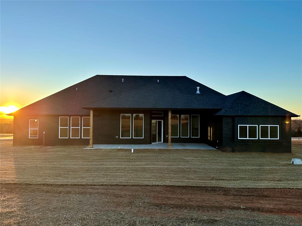Goldsby, Oklahoma, 73093, United States, 4 Bedrooms Bedrooms, ,5 BathroomsBathrooms,Residential,For Sale,1992397
