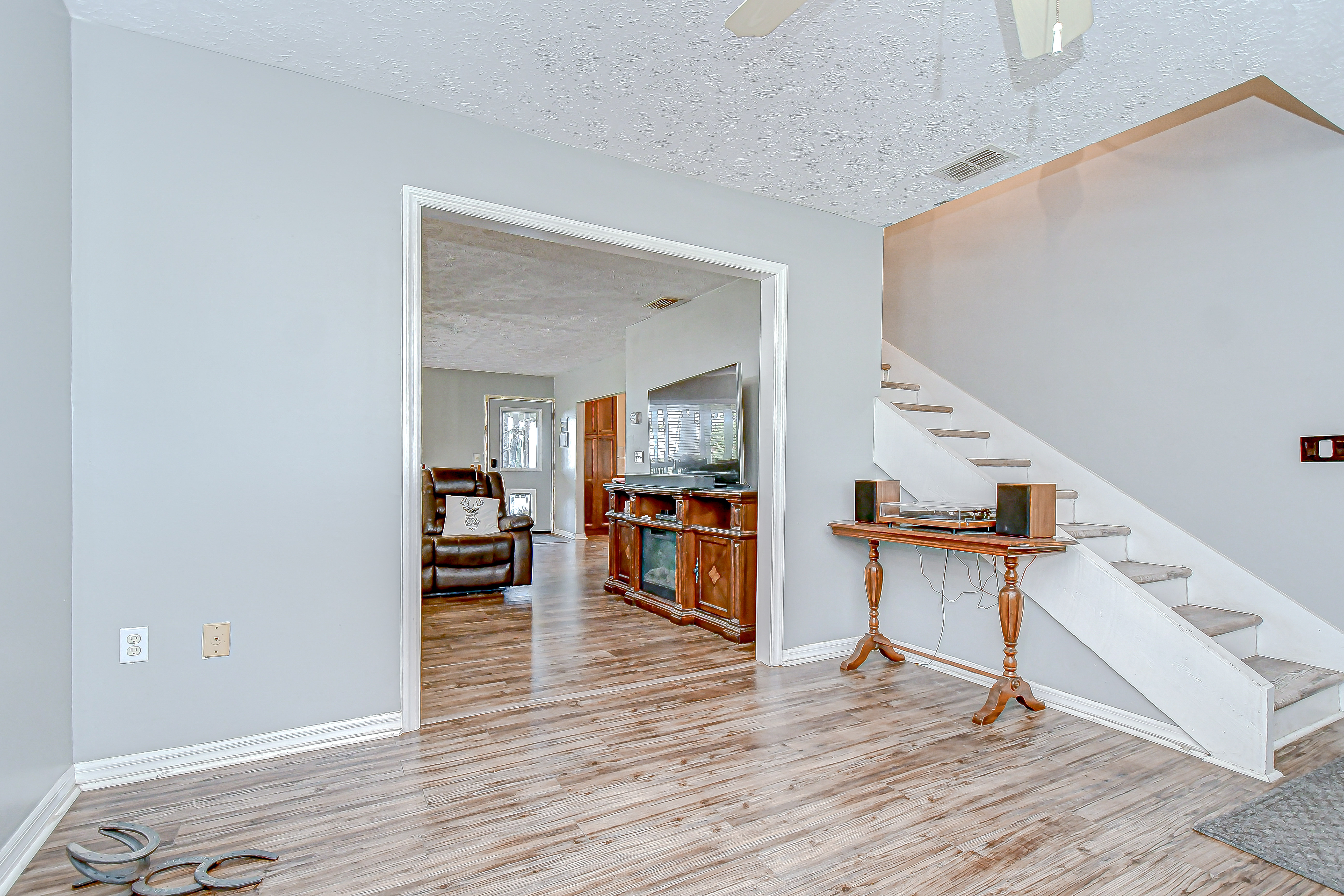 Dade City, Florida, 33523, United States, 4 Bedrooms Bedrooms, ,3 BathroomsBathrooms,Residential,For Sale,1873323