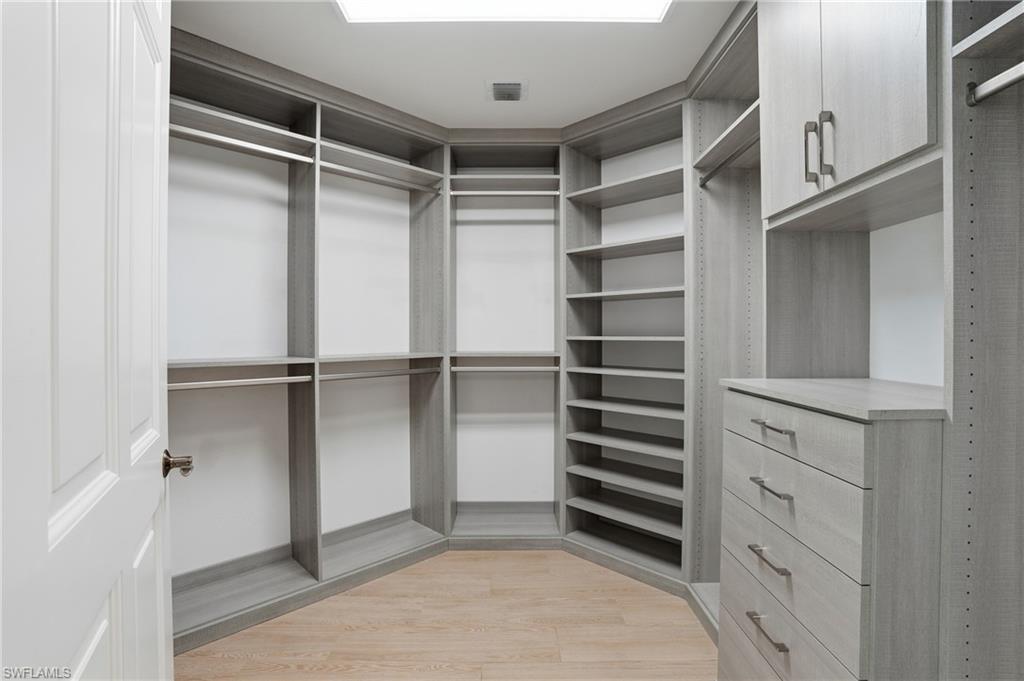 Naples, Florida, 34110, United States, 3 Bedrooms Bedrooms, ,4 BathroomsBathrooms,Residential,For Sale,1988201