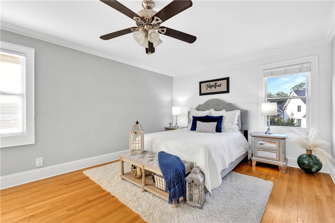 Greenville, South Carolina, 29607, United States, 5 Bedrooms Bedrooms, ,4 BathroomsBathrooms,Residential,For Sale,1947987