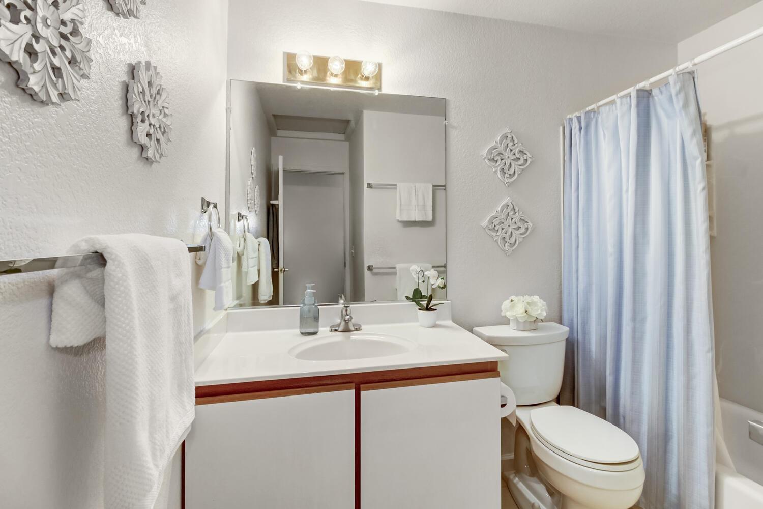 Davis, California, 95616, United States, 3 Bedrooms Bedrooms, ,1 BathroomBathrooms,Residential,For Sale,1989480