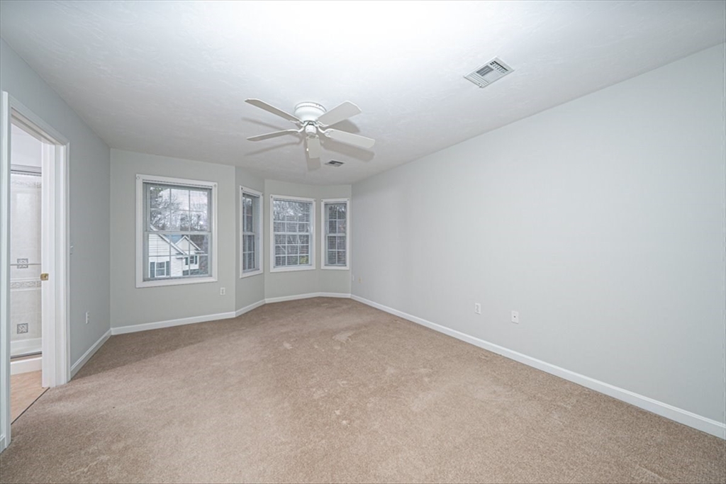 Milford, Massachusetts, 01757, United States, 2 Bedrooms Bedrooms, ,2 BathroomsBathrooms,Residential,For Sale,1982963