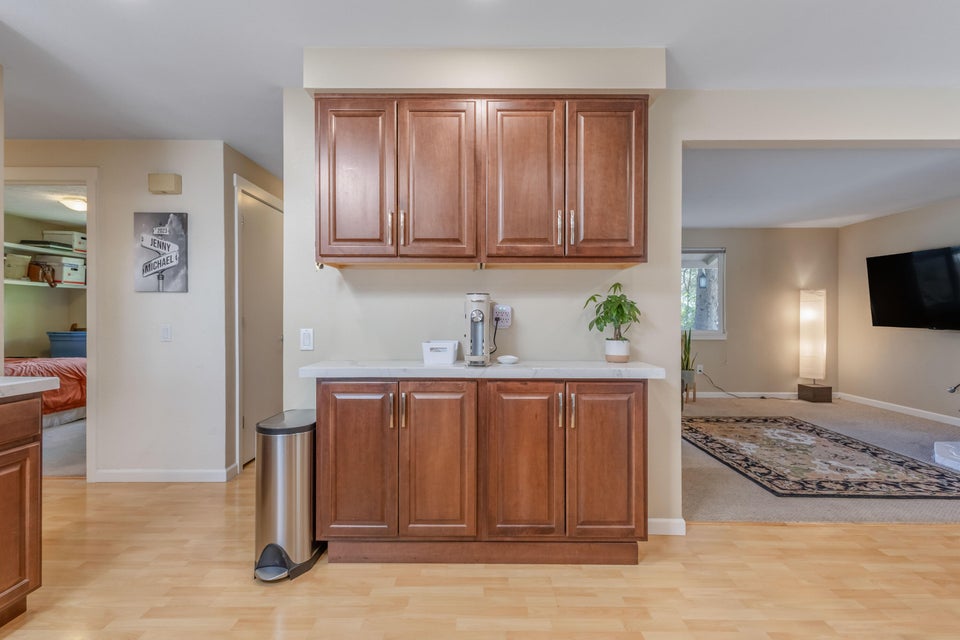 Bend, Oregon, 97702, United States, 3 Bedrooms Bedrooms, ,2 BathroomsBathrooms,Residential,For Sale,1891060