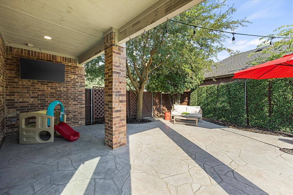 Rockwall, Texas, 75087, United States, 4 Bedrooms Bedrooms, ,3 BathroomsBathrooms,Residential,For Sale,1956984