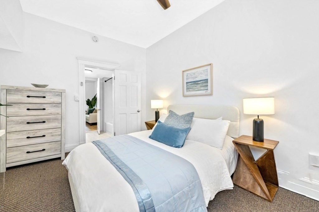 Boston, Massachusetts, 02115, United States, 2 Bedrooms Bedrooms, ,1 BathroomBathrooms,Residential,For Sale,1889916