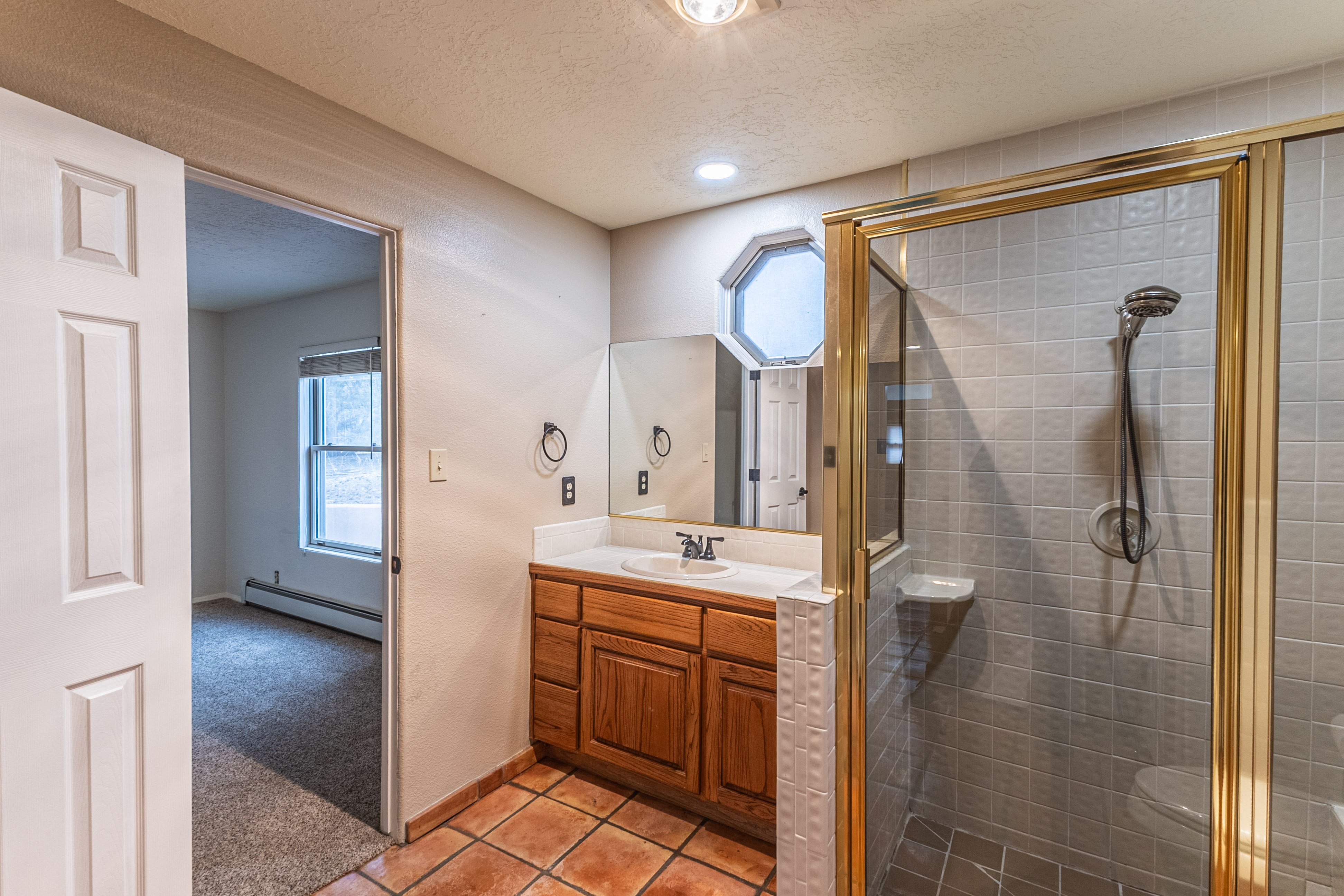 Farmington, New Mexico, 87402, United States, 4 Bedrooms Bedrooms, ,3 BathroomsBathrooms,Residential,For Sale,1995445