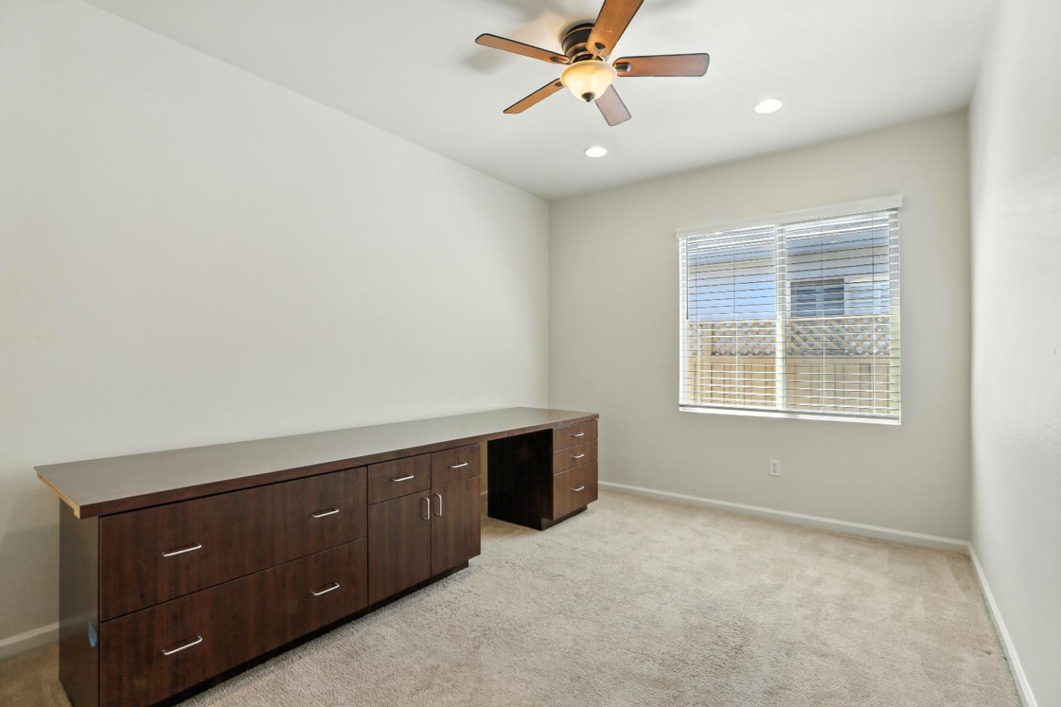 Lincoln, California, 95648, United States, 2 Bedrooms Bedrooms, ,2 BathroomsBathrooms,Residential,For Sale,1910856