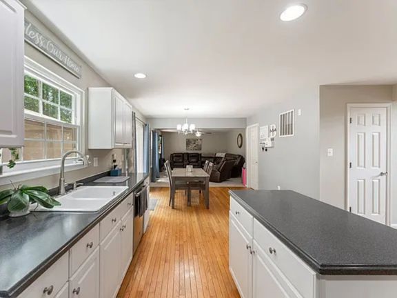 Manassas Park, Virginia, 20111, United States, 4 Bedrooms Bedrooms, ,4 BathroomsBathrooms,Residential,For Sale,1978924