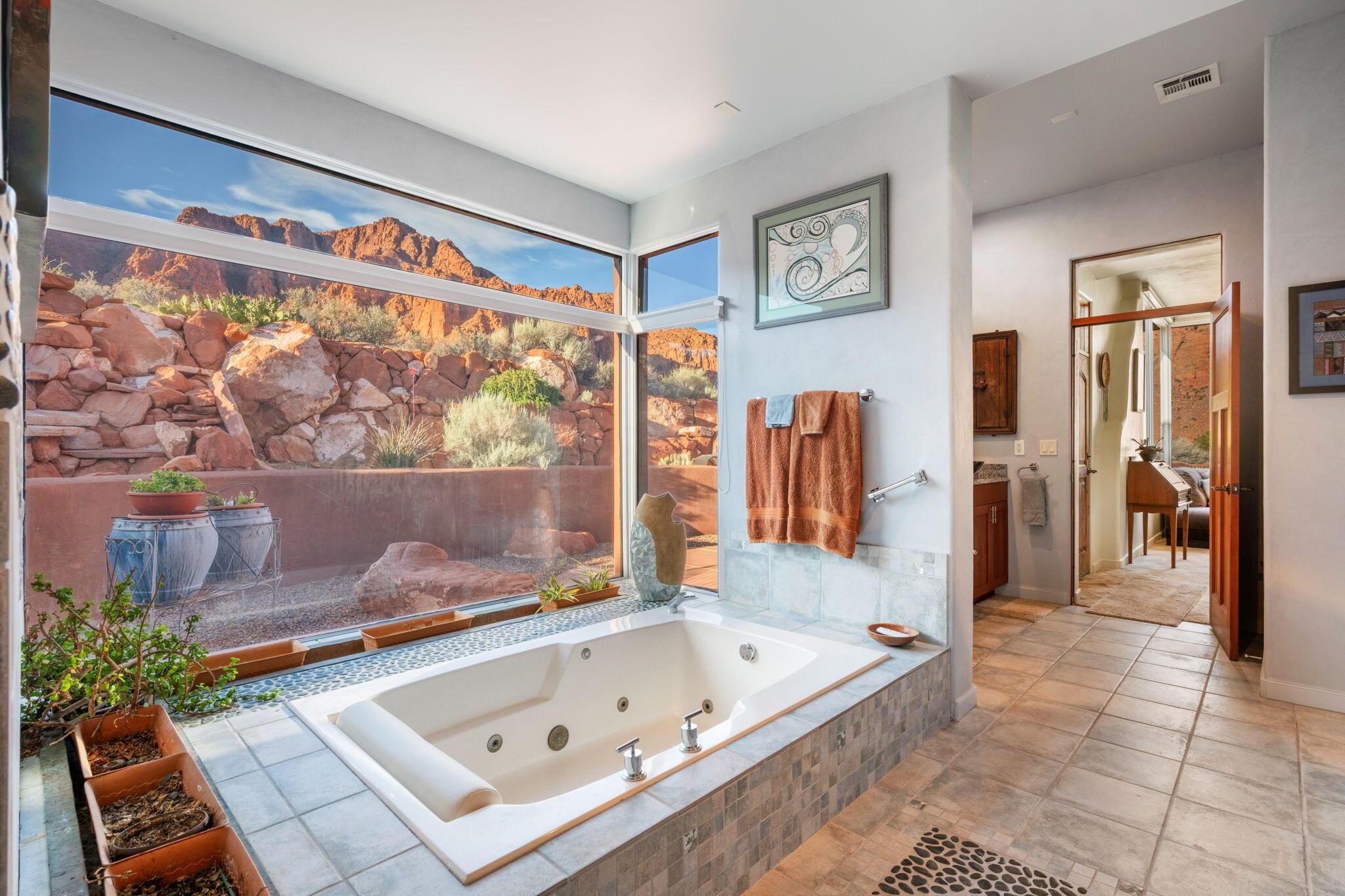 Ivins, Utah, 84738, United States, 3 Bedrooms Bedrooms, ,3 BathroomsBathrooms,Residential,For Sale,2048160