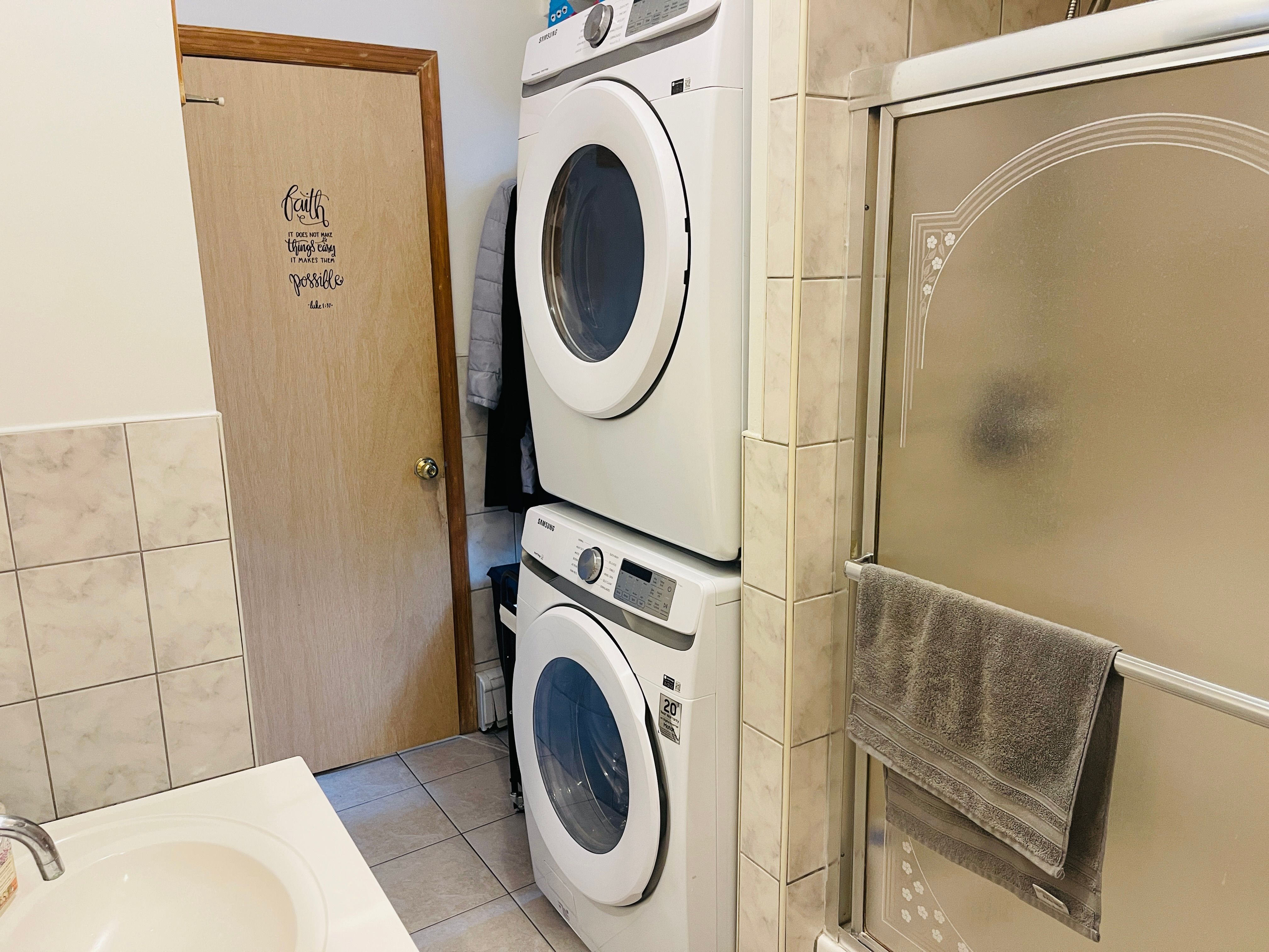  108 Bellevue Avenue, Elmwood Park, NJ, 07407 - 物件實景