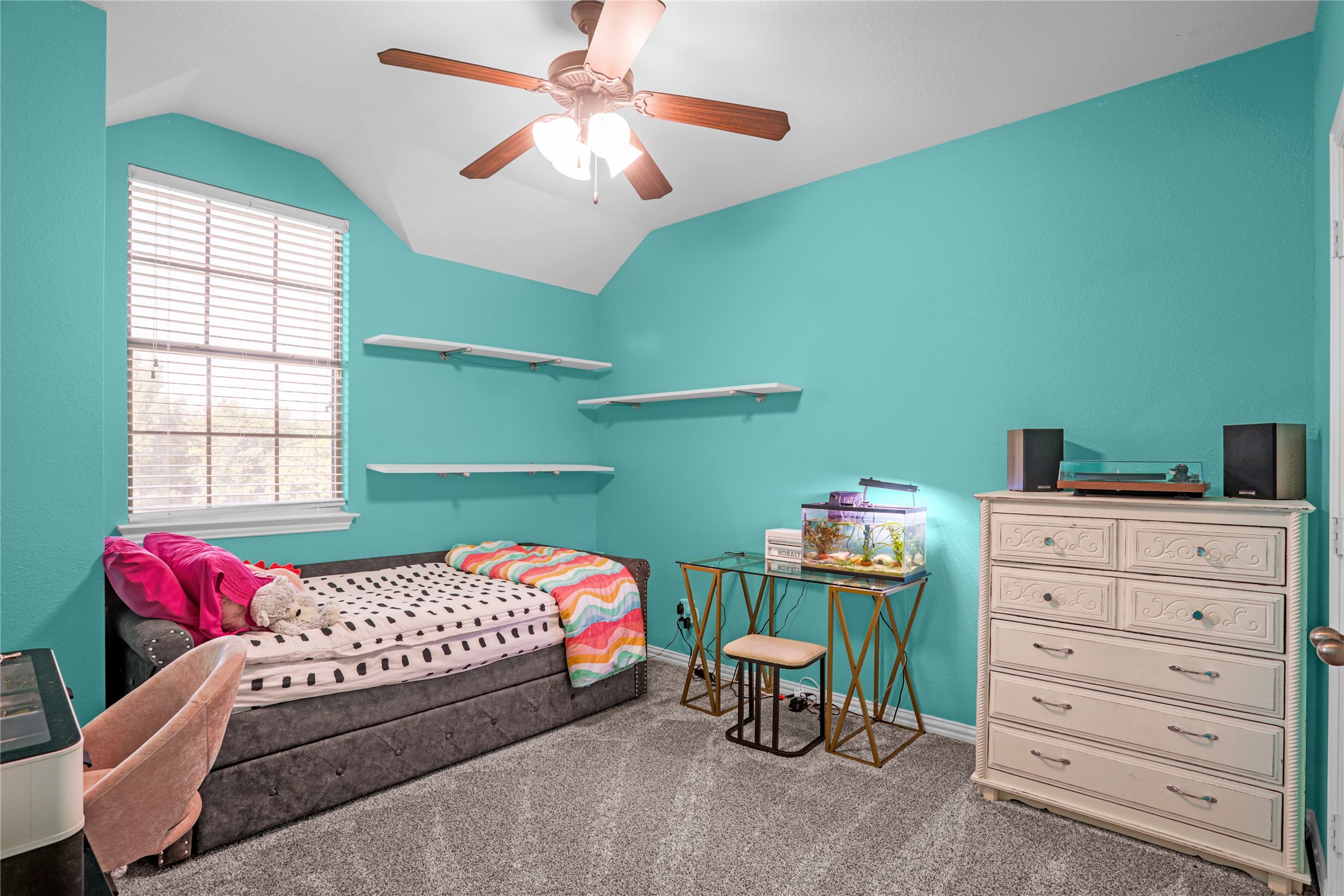 North Richland Hills, Texas, 76180, United States, 5 Bedrooms Bedrooms, ,4 BathroomsBathrooms,Residential,For Sale,1946878