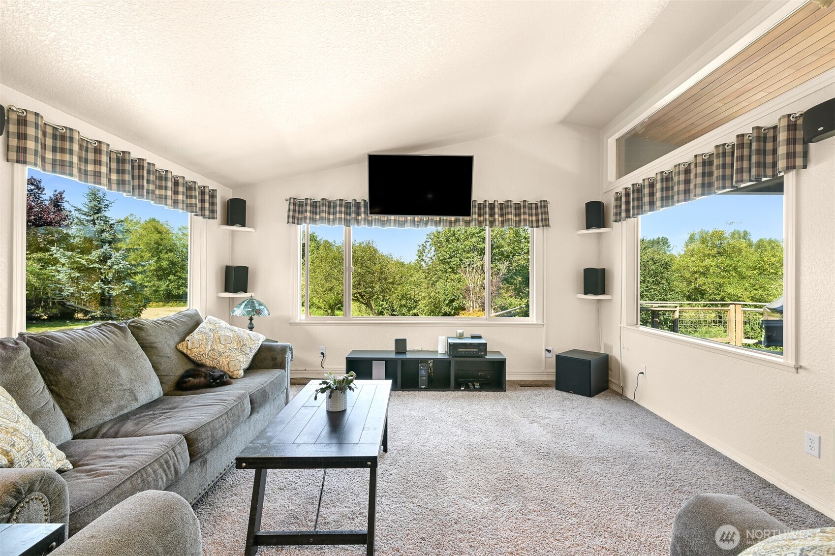 Ferndale, Washington, 98248, United States, 4 Bedrooms Bedrooms, ,3 BathroomsBathrooms,Residential,For Sale,1901183