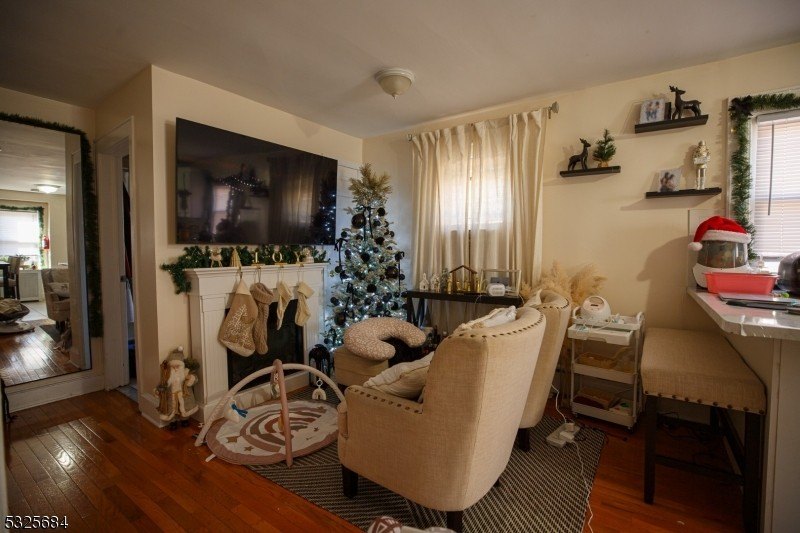 Ridgefield Boro, New Jersey, 07657-2011, United States, 4 Bedrooms Bedrooms, ,4 BathroomsBathrooms,Residential,For Sale,1923241