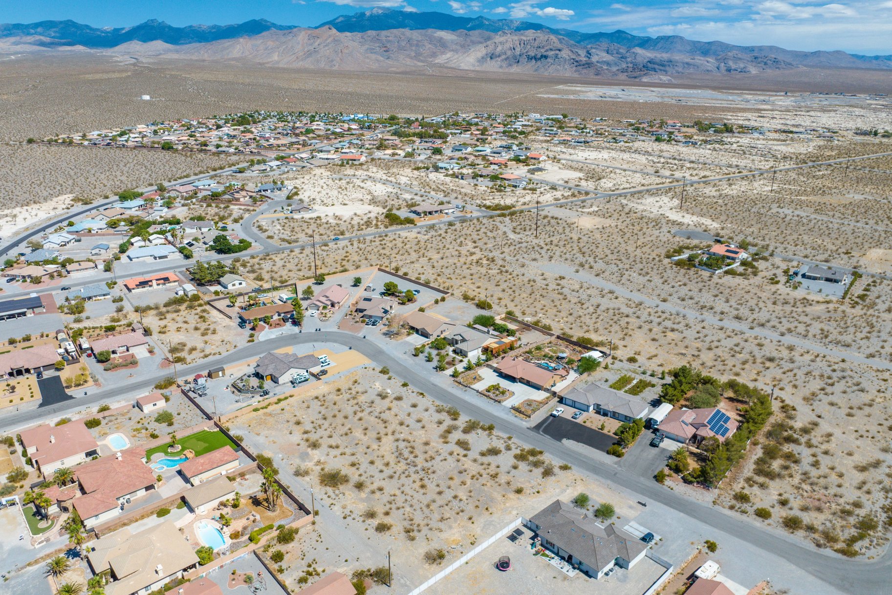  Expansive and Rare Oversized 0.58-Acre Parcel - 物件實景