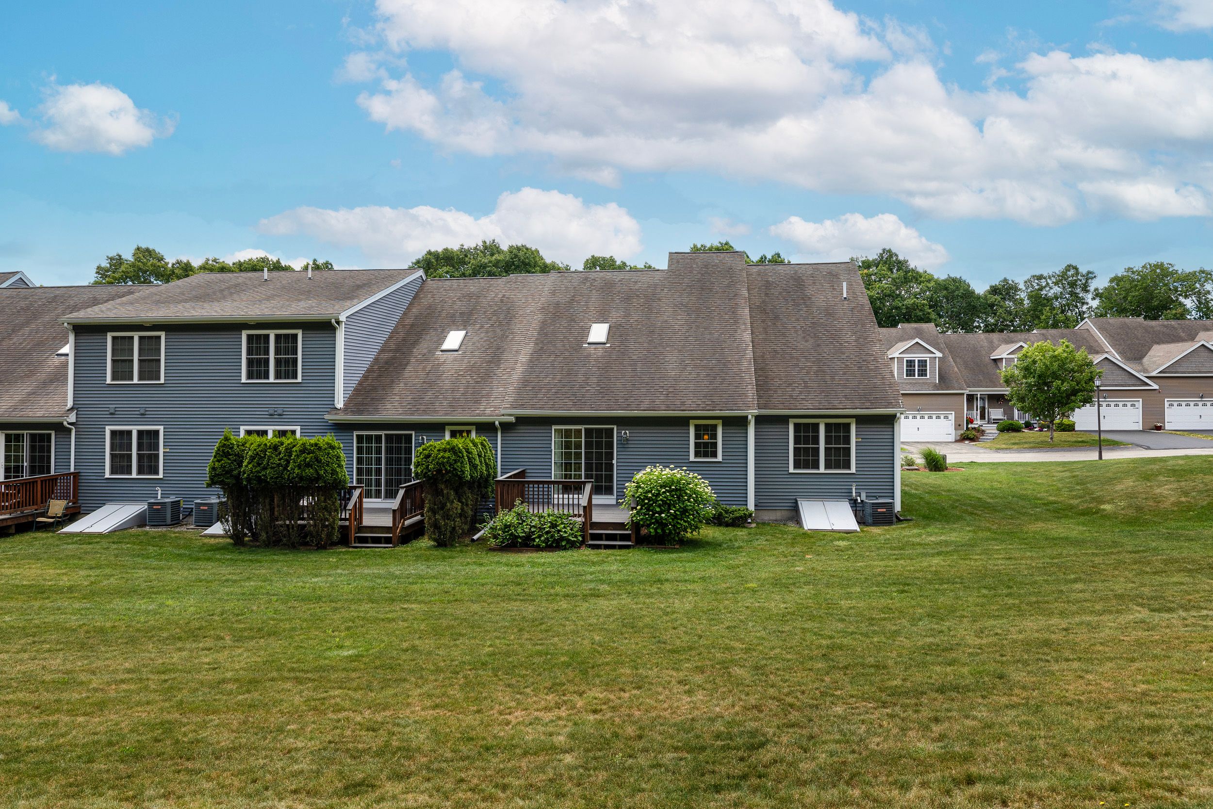  16 Ashton Lane, Millbury, MA 01527 - 物件實景