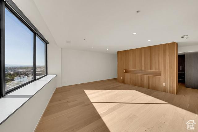 Salt Lake City, Utah, 84101, United States, 3 Bedrooms Bedrooms, ,3 BathroomsBathrooms,Residential,For Sale,1982809