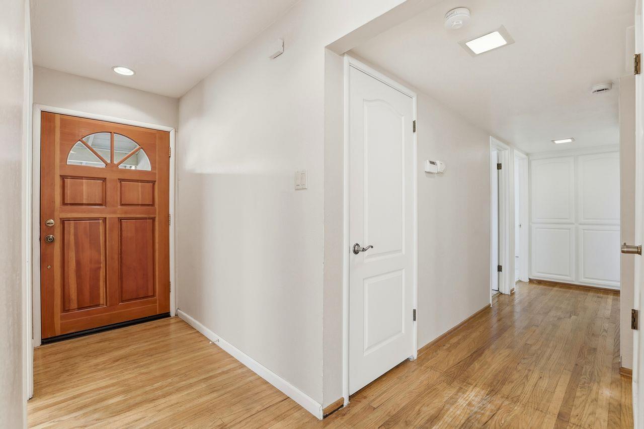 Sacramento, California, 95822, United States, 3 Bedrooms Bedrooms, ,2 BathroomsBathrooms,Residential,For Sale,1989013