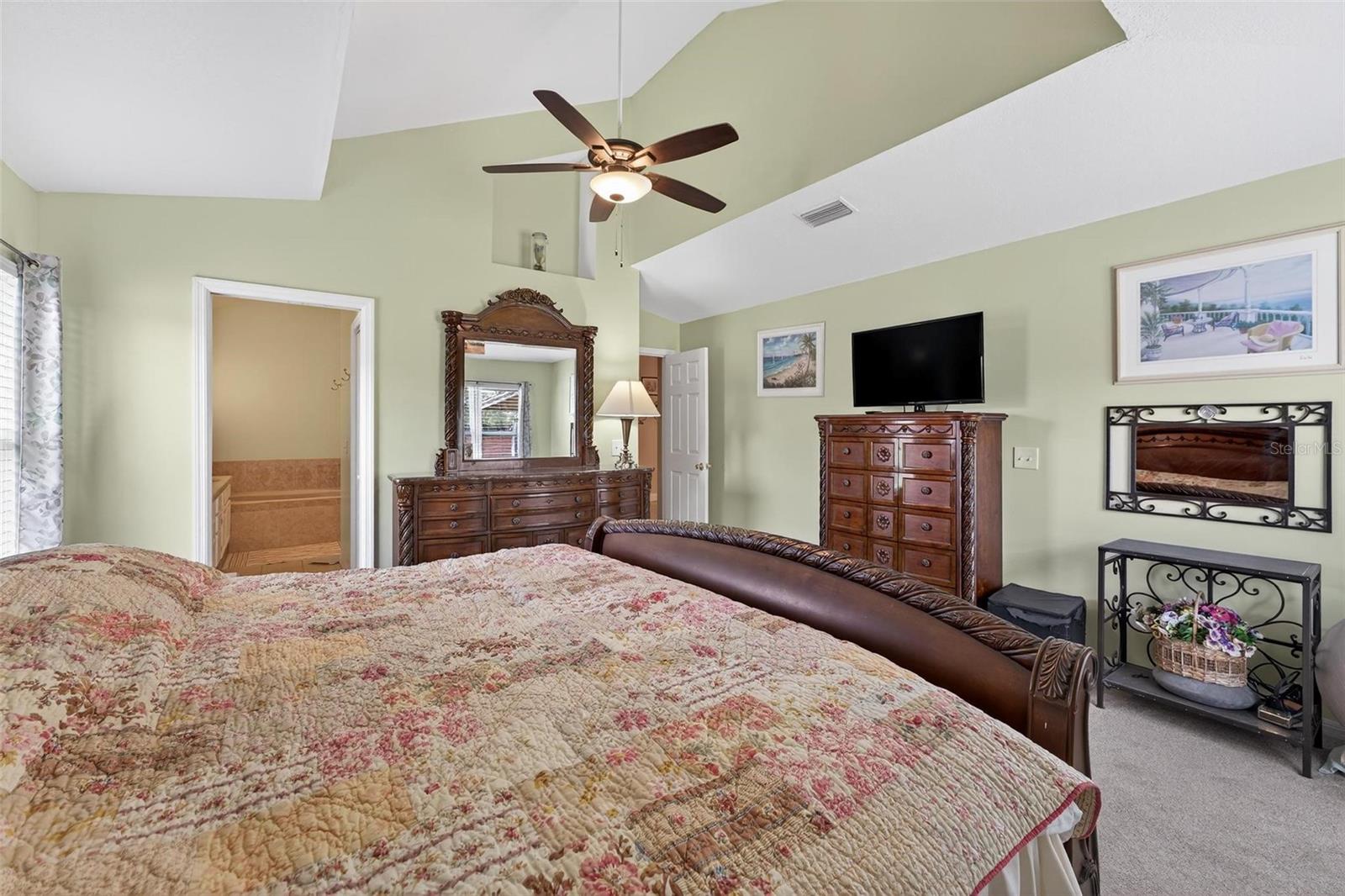 ORLANDO, Florida, 32819, United States, 4 Bedrooms Bedrooms, ,3 BathroomsBathrooms,Residential,For Sale,1921033