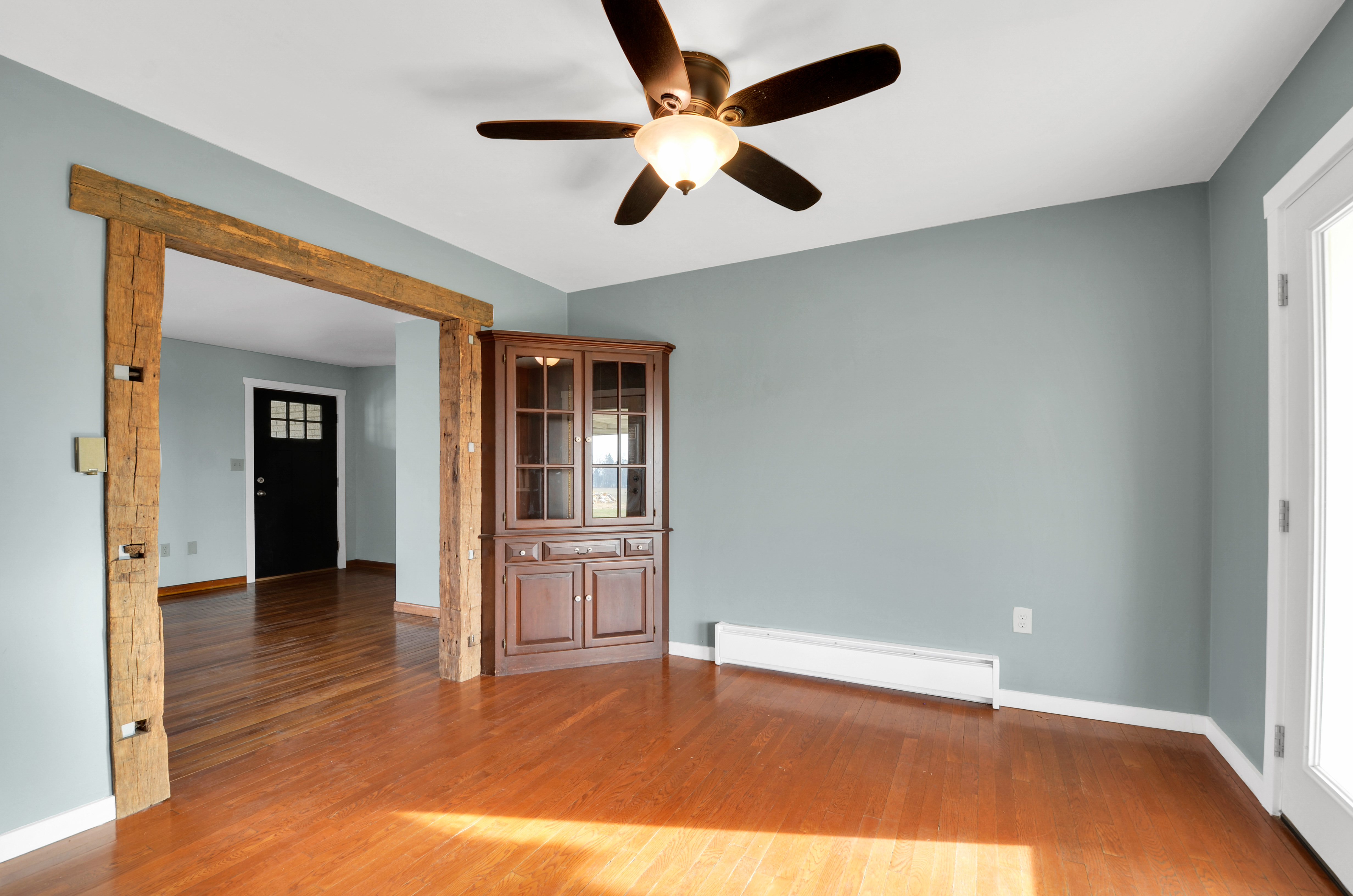 Reading, Pennsylvania, 19606, United States, 4 Bedrooms Bedrooms, ,3 BathroomsBathrooms,Residential,For Sale,1979384