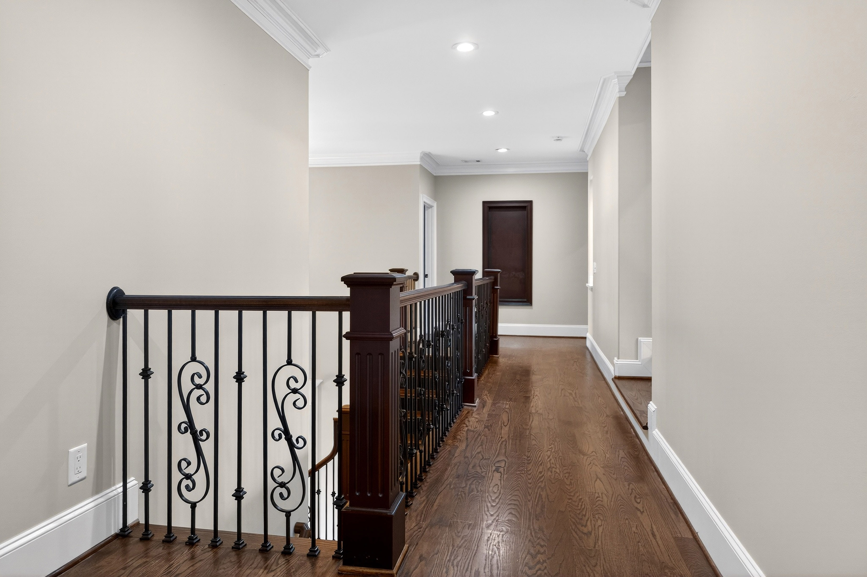  Elegant Home Offering Luxury, Functionality, and Privacy - 物件實景