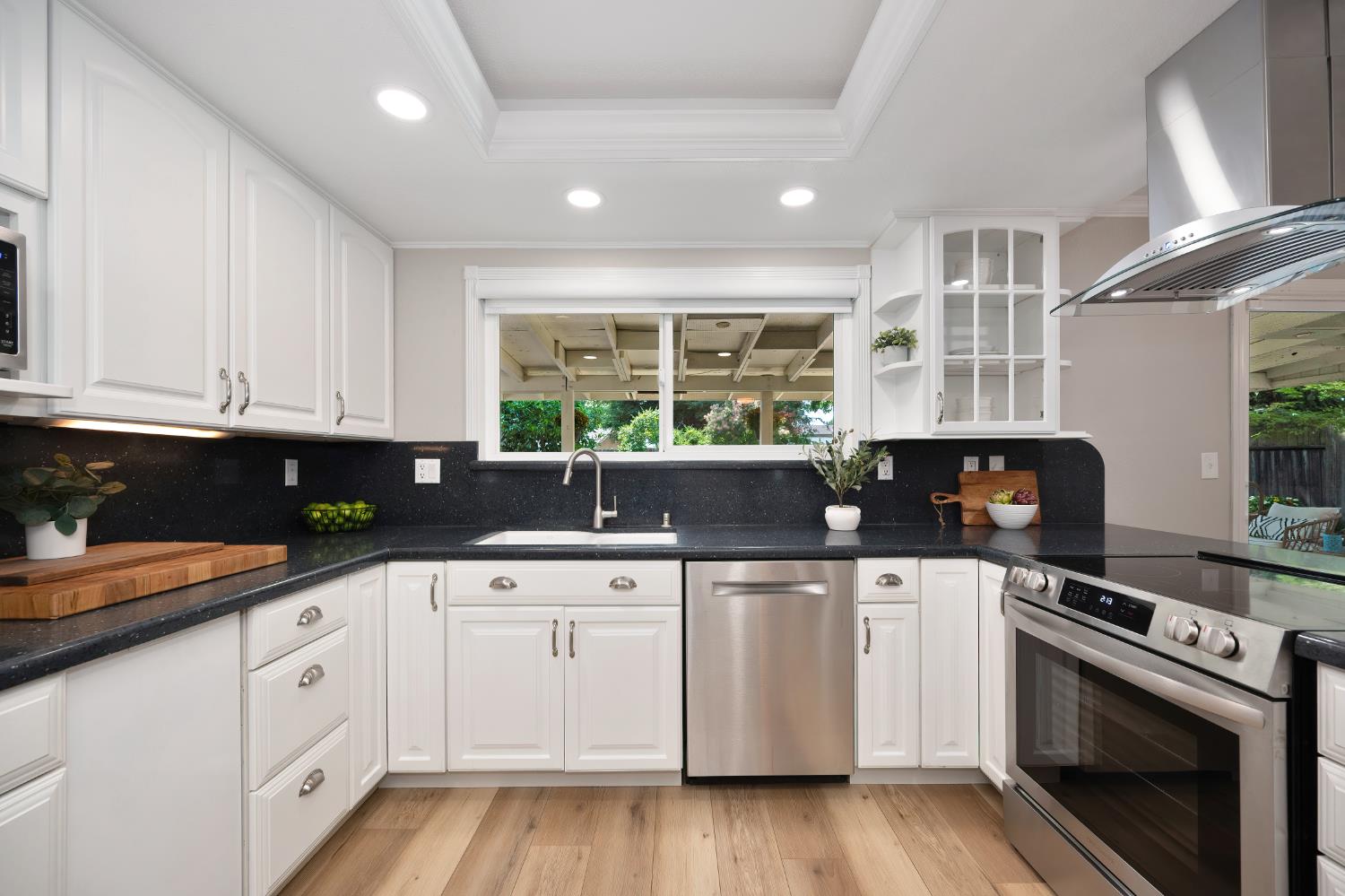 Sacramento, California, 95826, United States, 4 Bedrooms Bedrooms, ,3 BathroomsBathrooms,Residential,For Sale,1939461