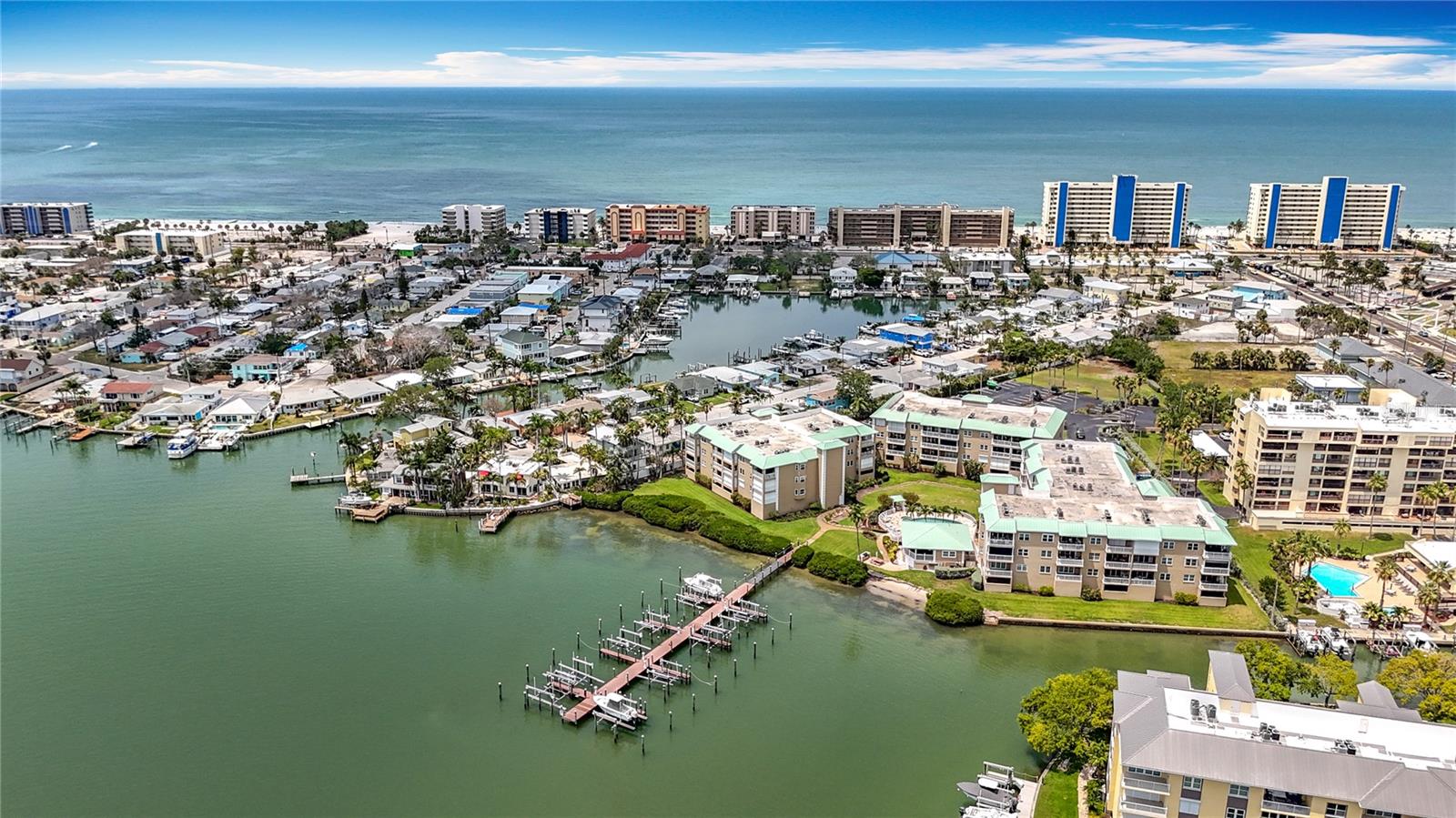 Madeira Beach, Florida, 33708, United States, 2 Bedrooms Bedrooms, ,2 BathroomsBathrooms,Residential,For Sale,1981210