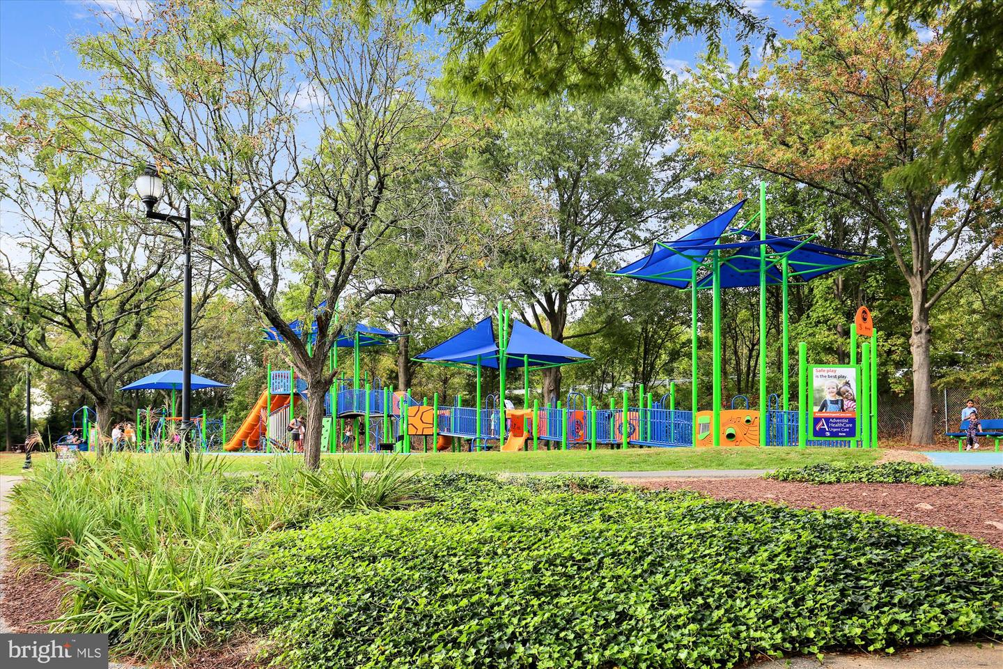 Gaithersburg, Maryland, 20878, United States, 4 Bedrooms Bedrooms, ,5 BathroomsBathrooms,Residential,For Sale,1949694