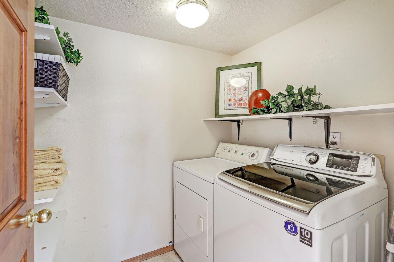 Albuquerque, New Mexico, 87122, United States, 3 Bedrooms Bedrooms, ,3 BathroomsBathrooms,Residential,For Sale,1768217